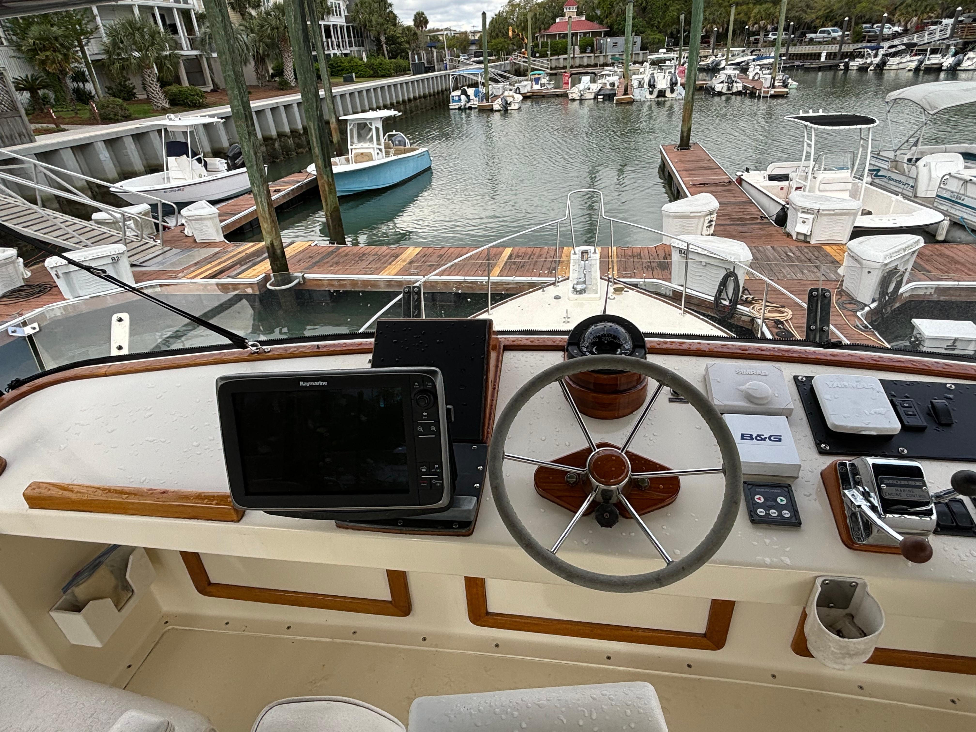 Ellis-36 Flybridge 2001-Gullywhumper ME-US-9753741 | Thumbnail