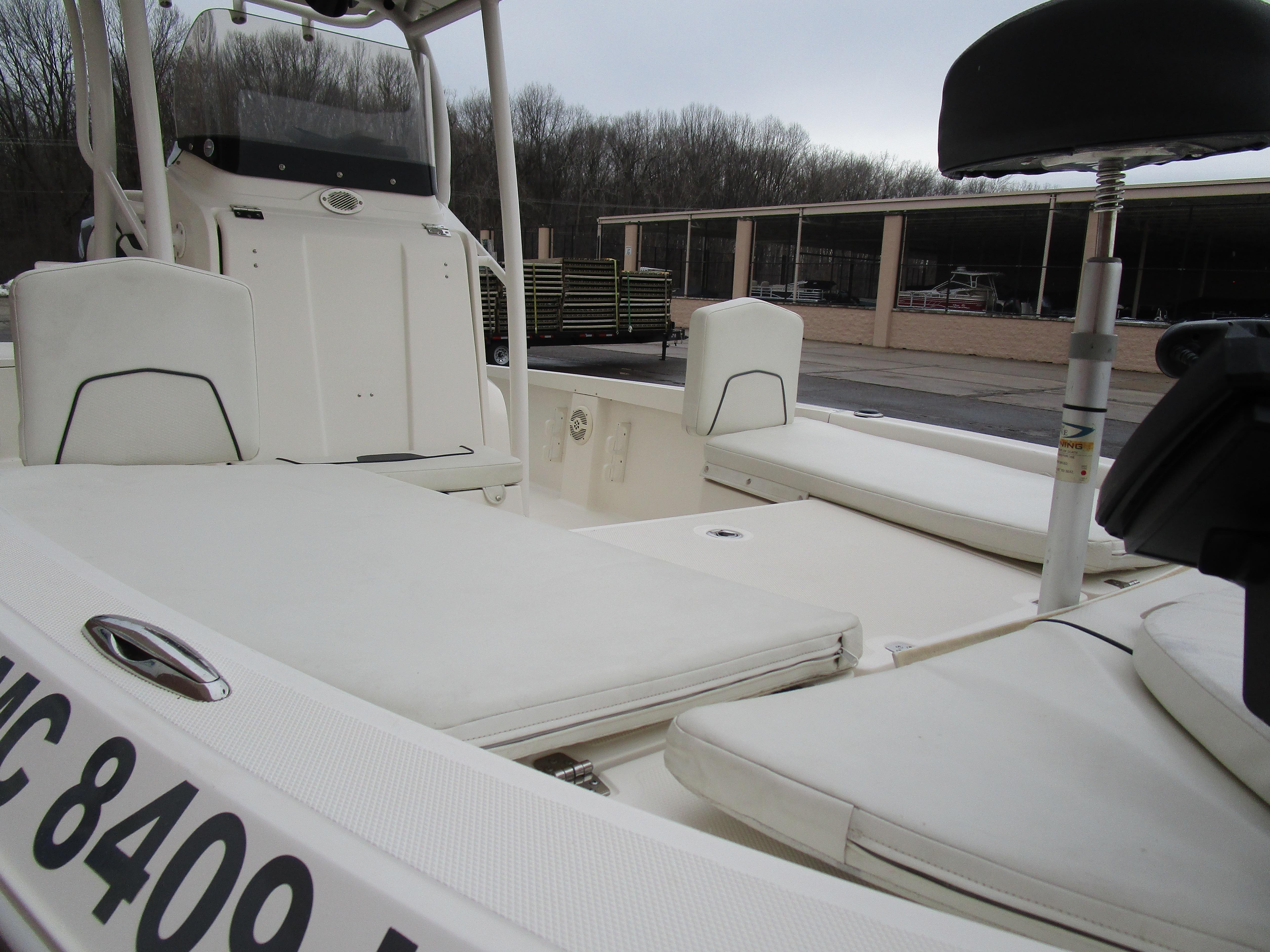 2017 Wellcraft 241 Bay Gallery