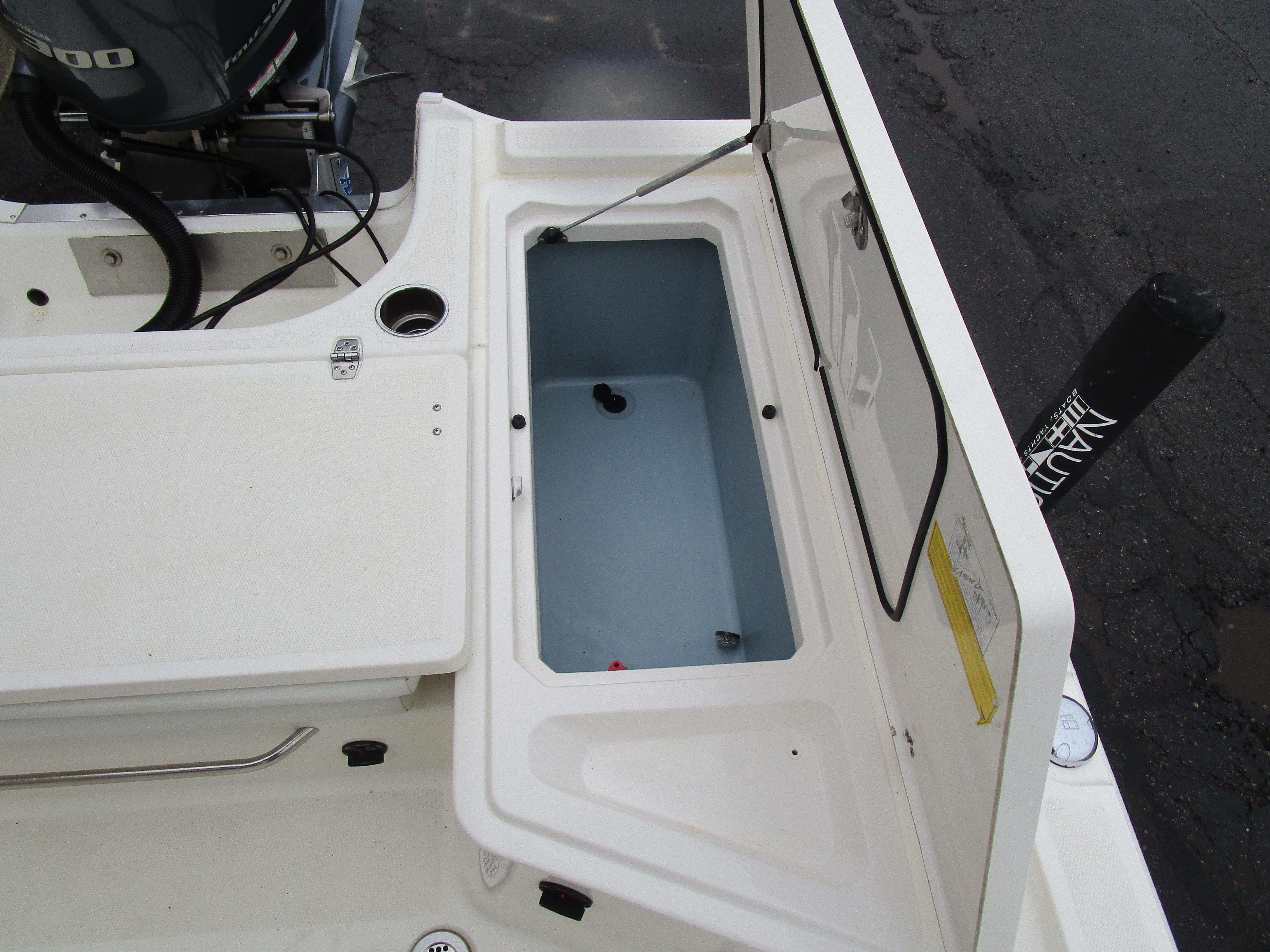 2017 Wellcraft 241 Bay Gallery