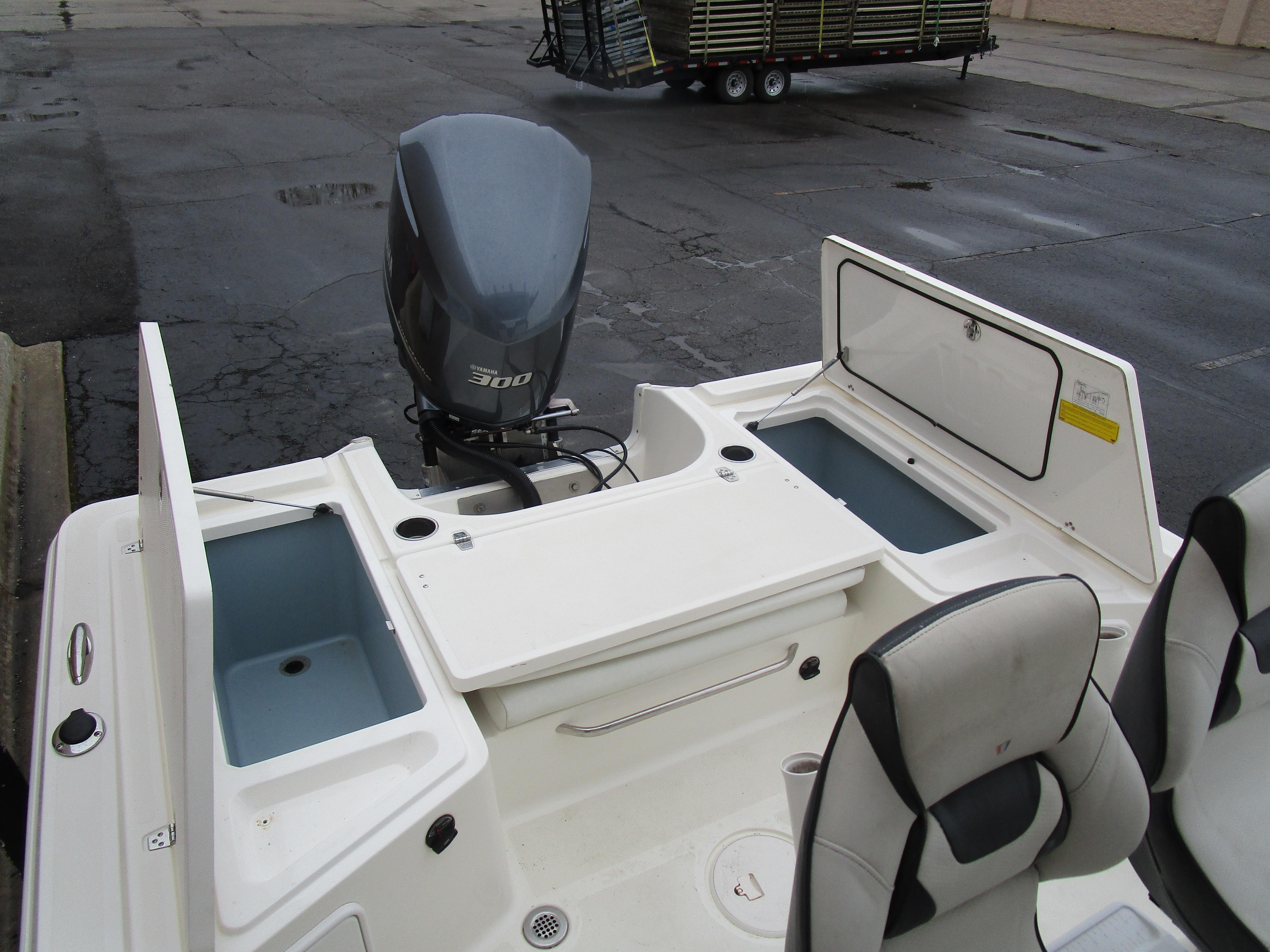 2017 Wellcraft 241 Bay Gallery