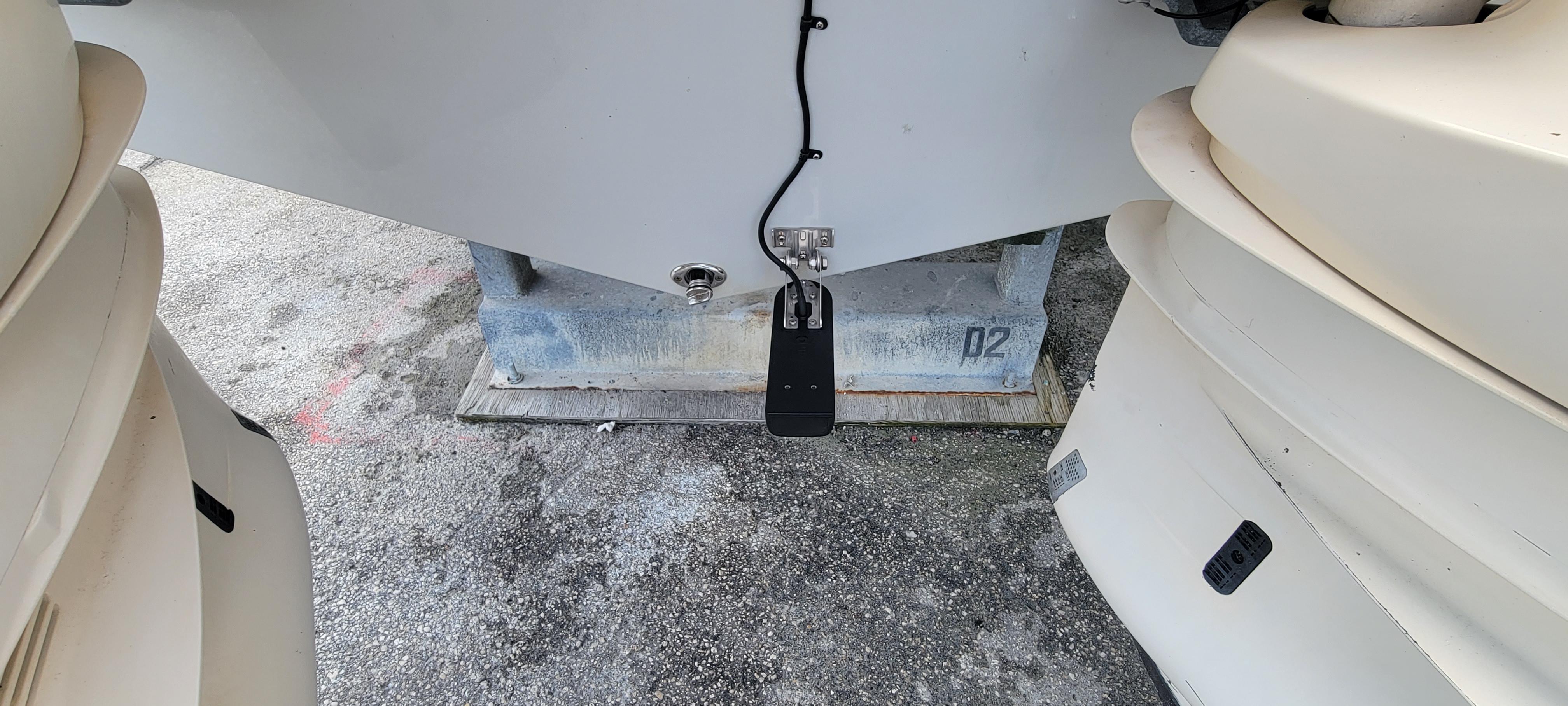 2020-cobia-320-center-console-power-9693705-20250225122633313-1_XLARGE
