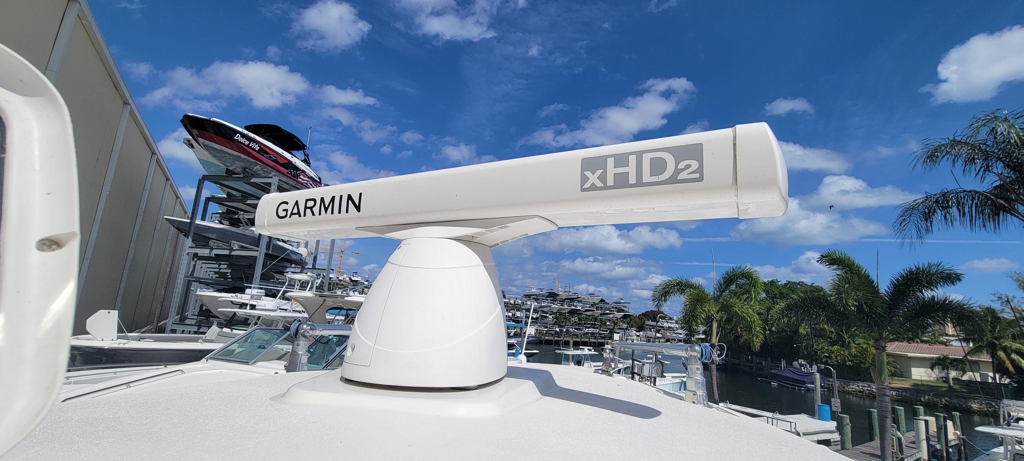 2020-cobia-320-center-console-power-9693705-20250225122819348-1_XLARGE