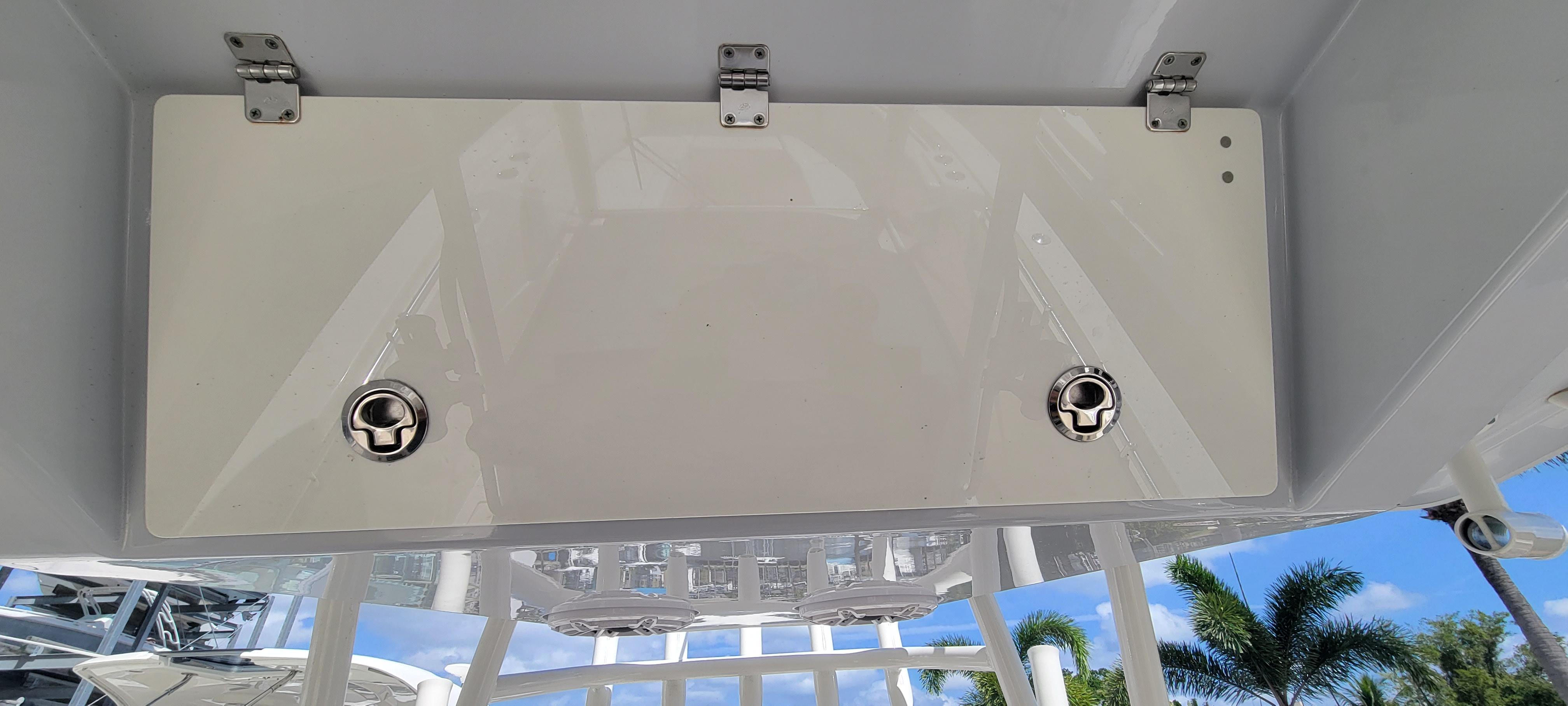 2020-cobia-320-center-console-power-9693705-20250225122842270-1_XLARGE