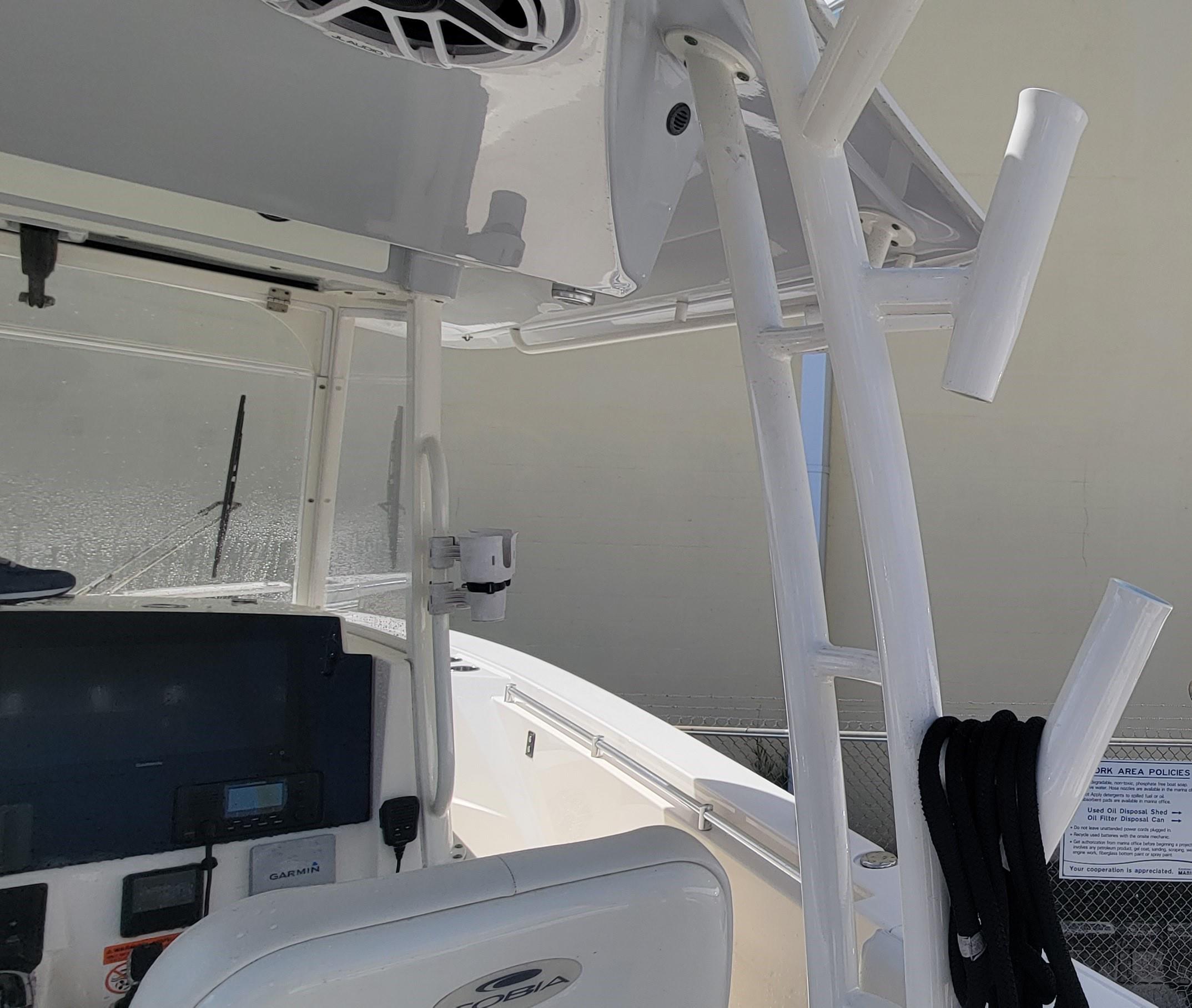 2020-cobia-320-center-console-power-9693705-20250225122847717-1_XLARGE