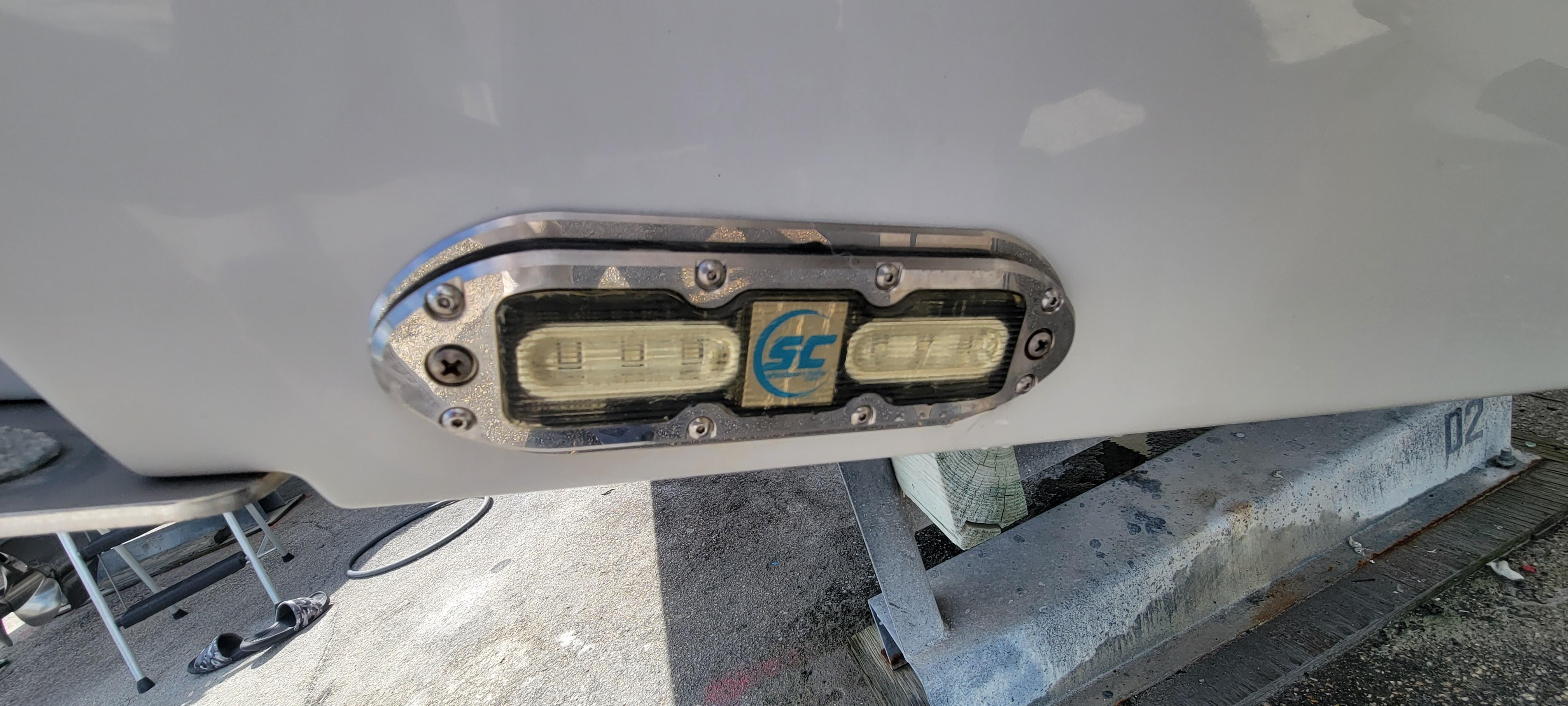 2020-cobia-320-center-console-power-9693705-20250225122956663-1_XLARGE