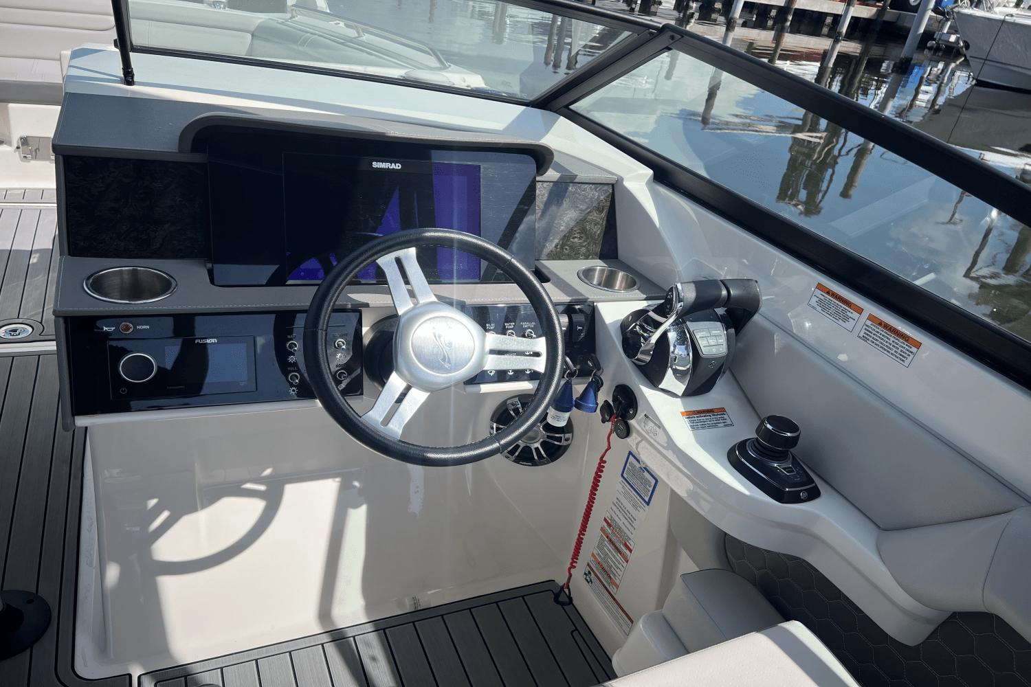 2020-sea-ray-290-sdx-outboard-power-9503752-967065731-0-150820240746-2