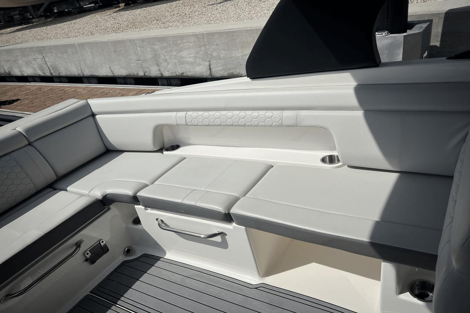 2020-sea-ray-290-sdx-outboard-power-9503752-967429420-0-230820241331-1
