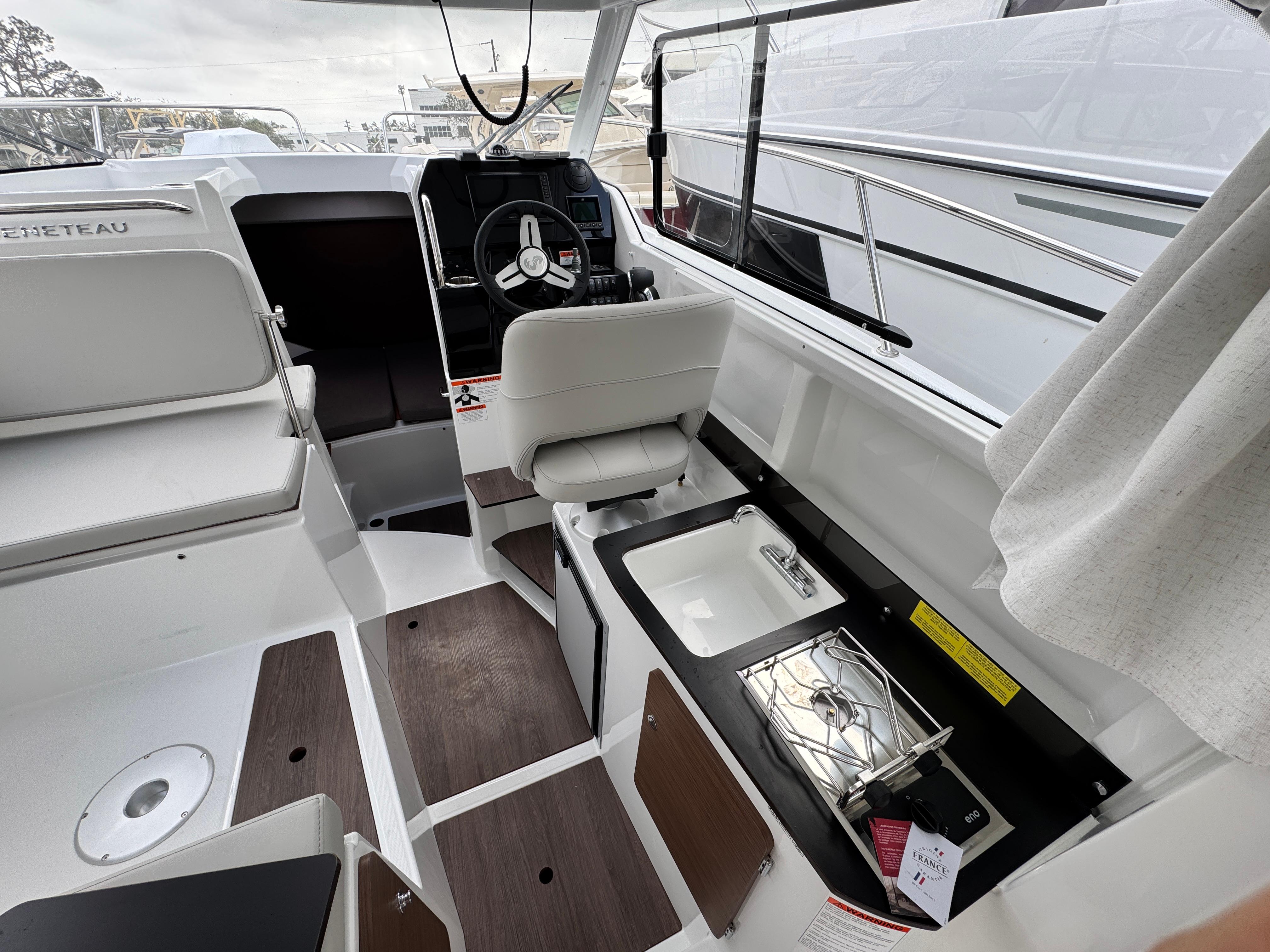 Yacht Photos Pics