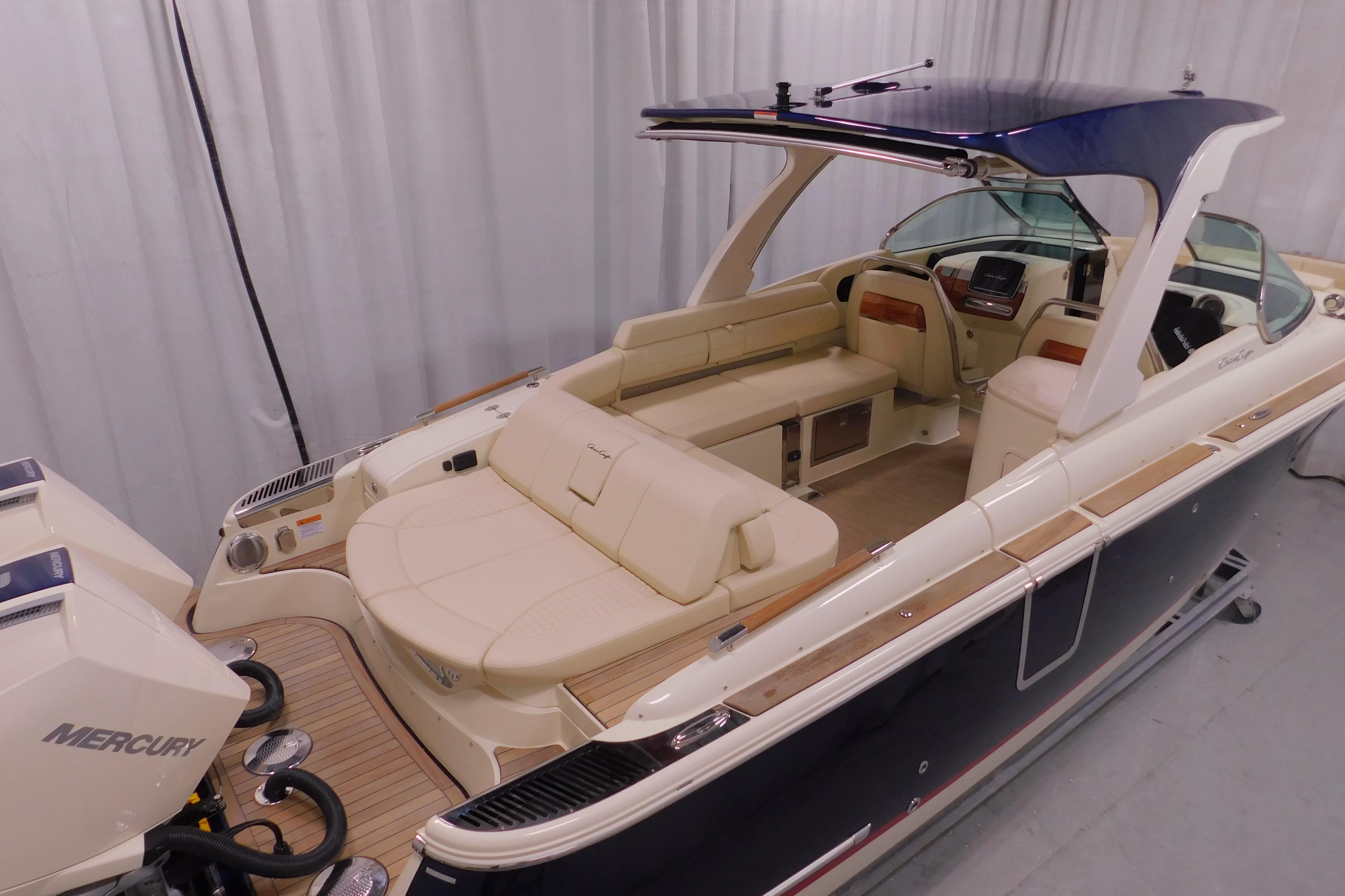 2026 Chris-Craft Launch 31 GT boat interior with luxurious seating and modern design.