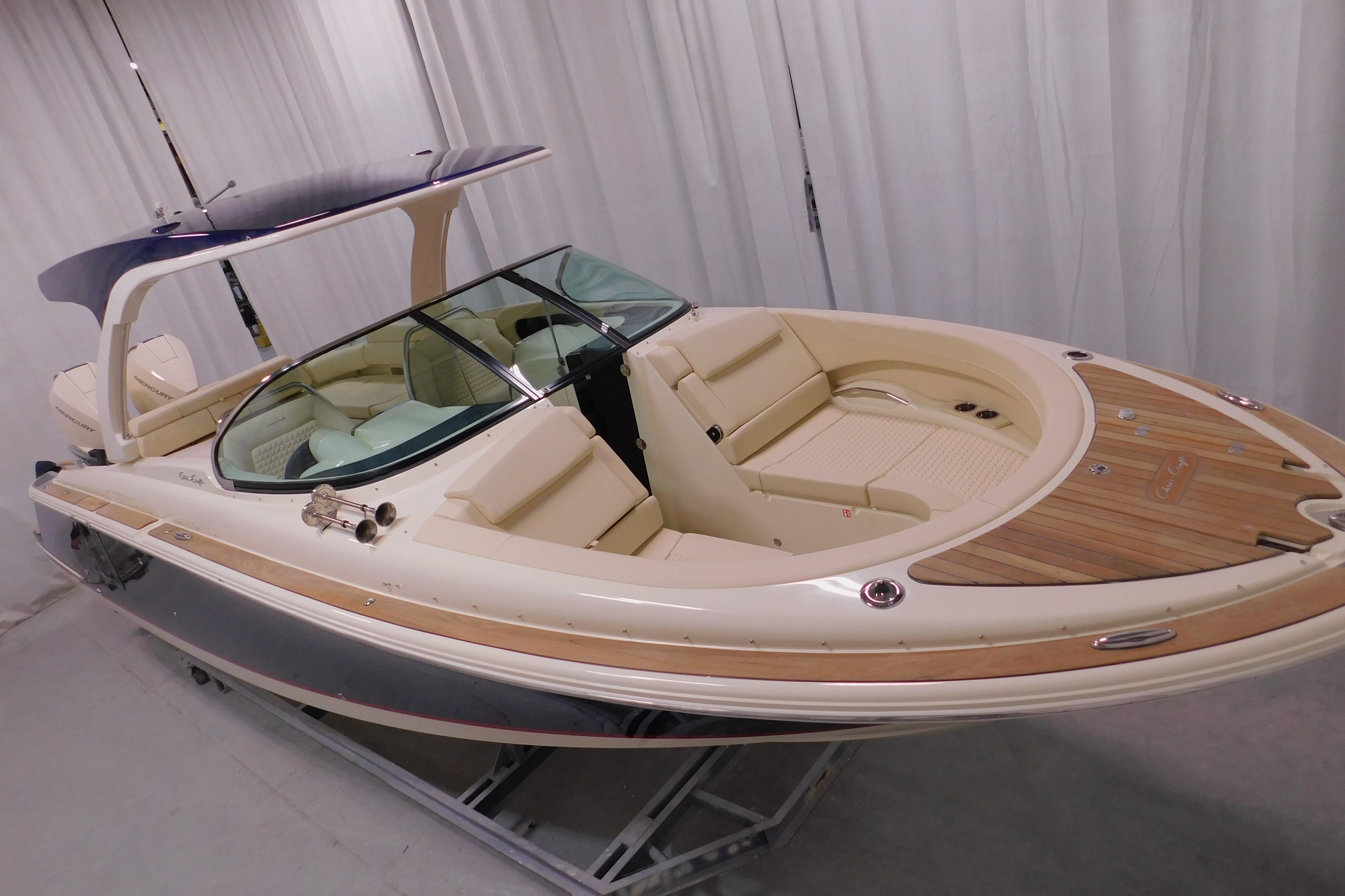 2026 Chris-Craft Launch 31 GT boat with elegant design and spacious seating.