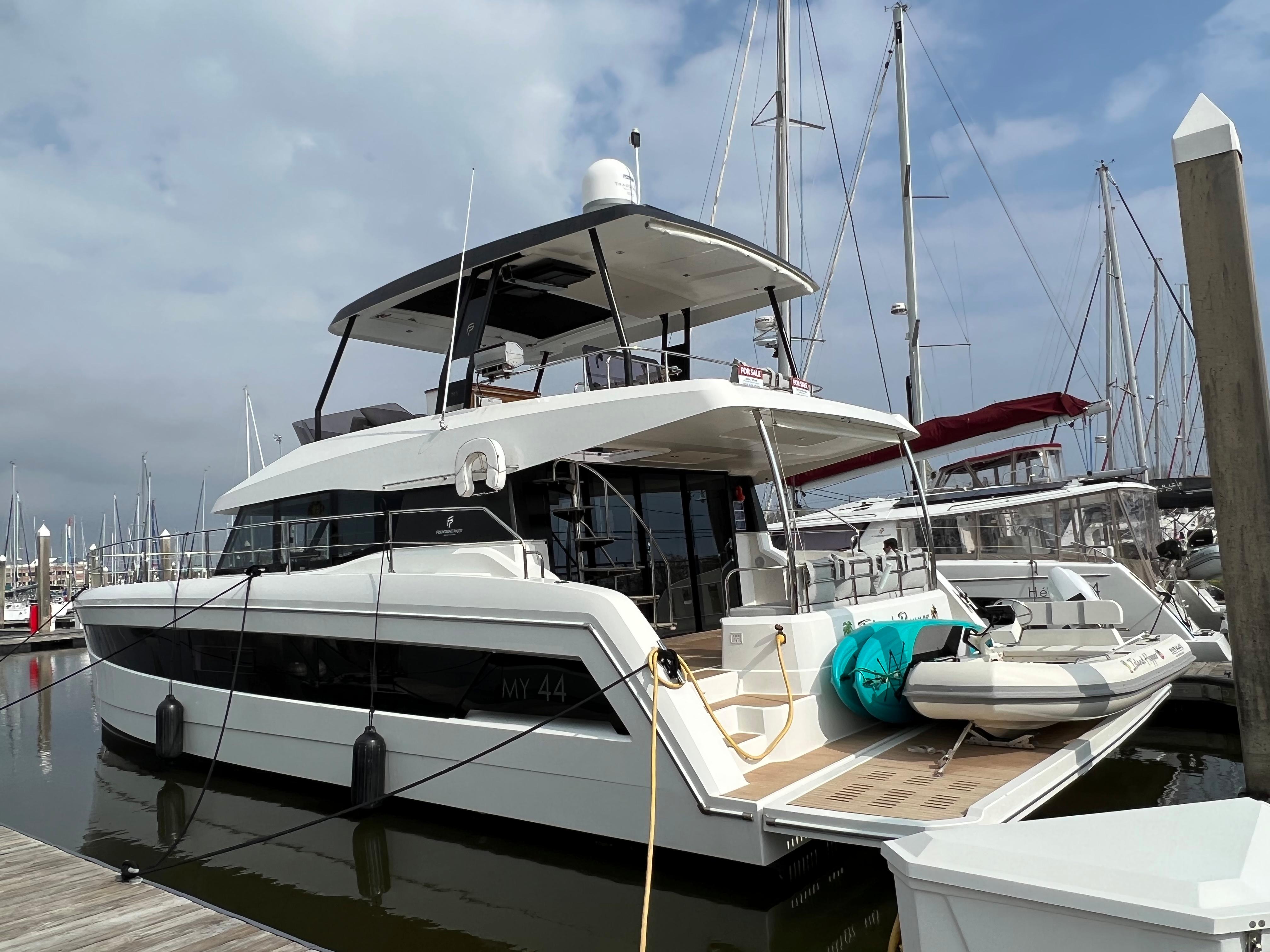 2021 Fountaine Pajot my 44