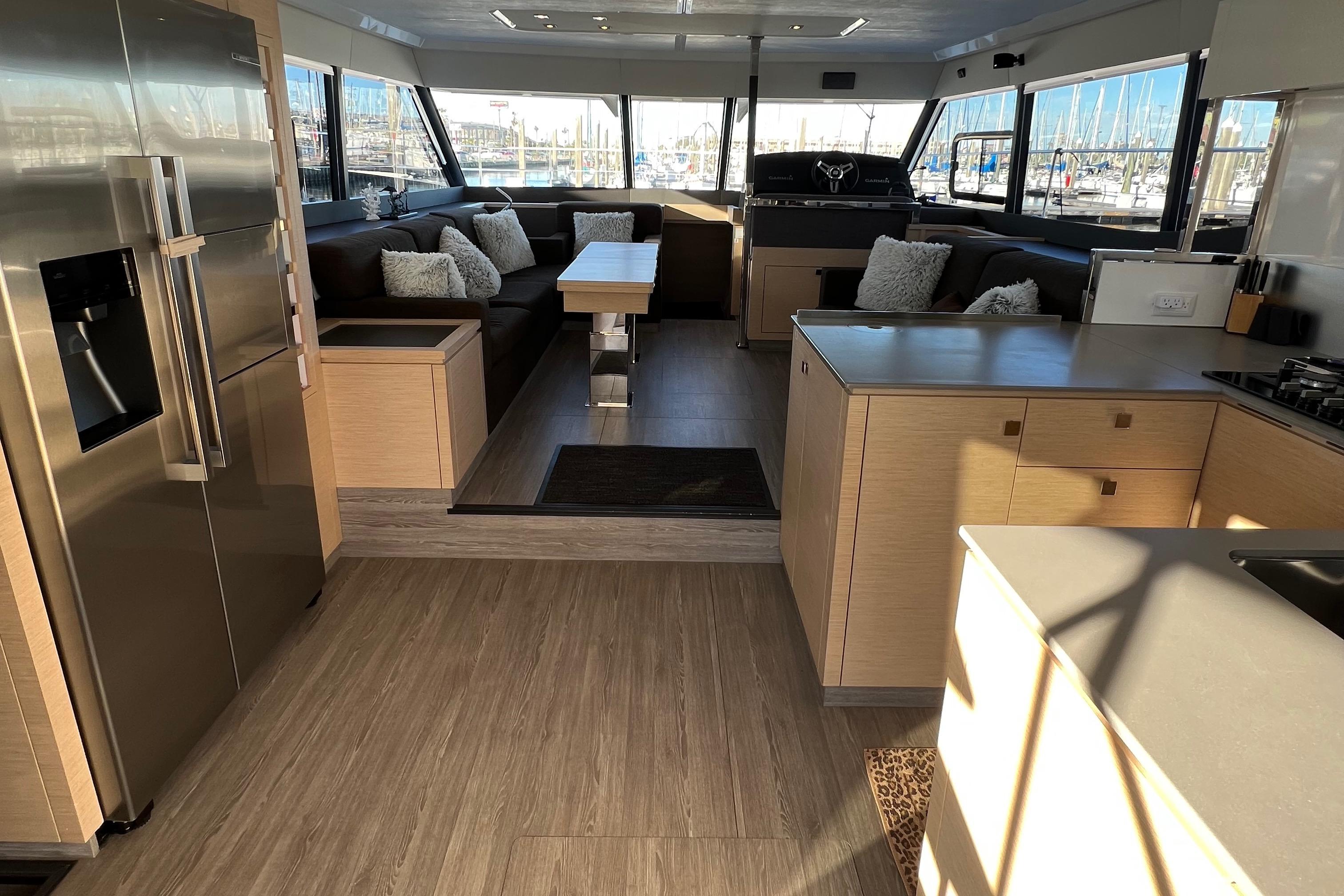 2021 Fountaine Pajot