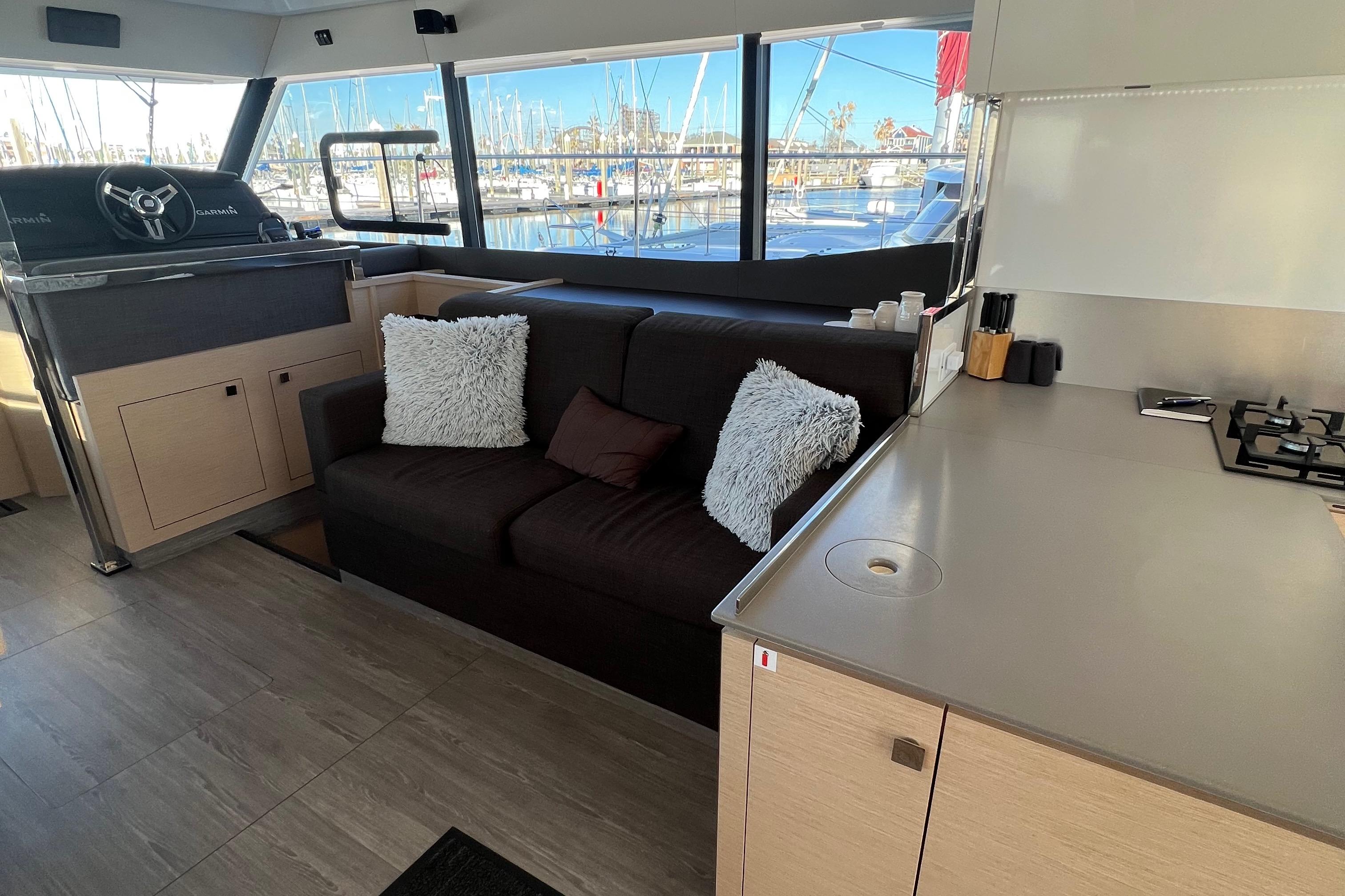 2021 Fountaine Pajot