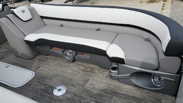 2021 Tahoe Pontoons boat for sale, model of the boat is Cascade 2585 VRB & Image # 12 of 19