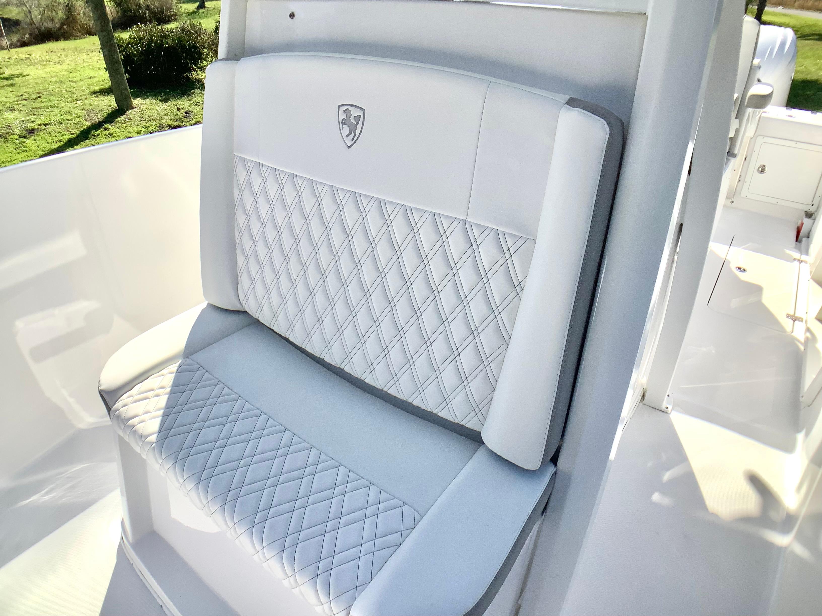 2025-century-2600-center-console-power-9683764-20250302090549425-1_XLARGE