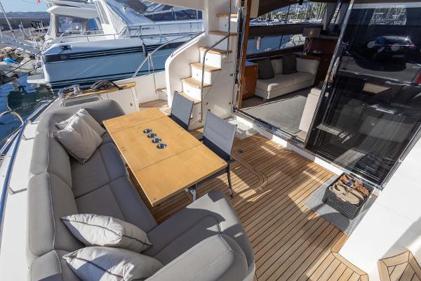 Princess Motor Yacht Sales - Used Princess 64