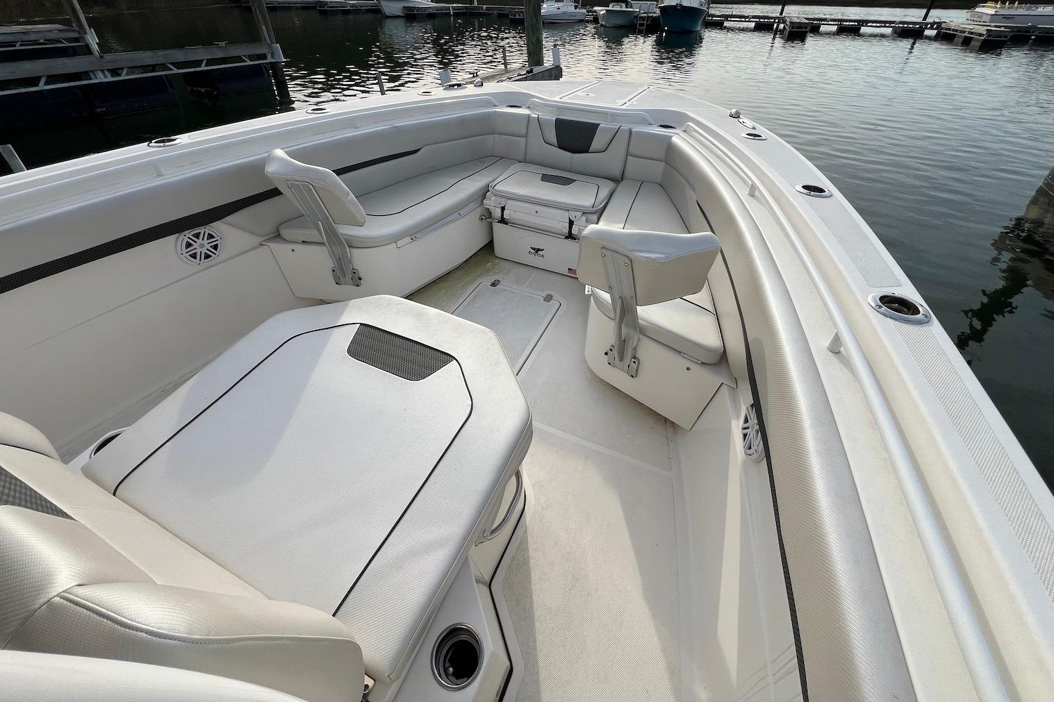 VA 10484 BH Knot 10 Yacht Sales VA 10484 BH Knot 10 Yacht Sales