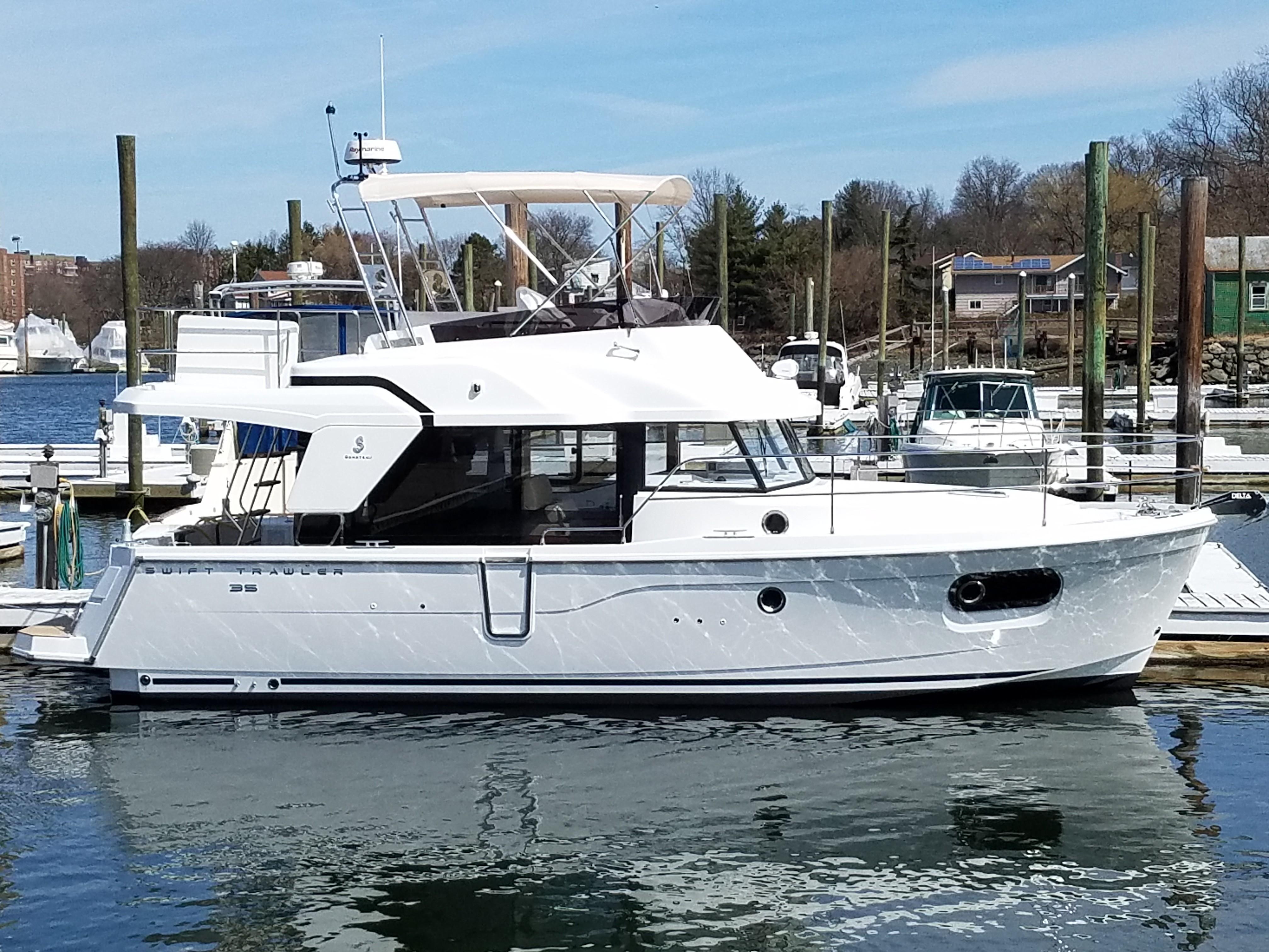 35' Beneteau 2019