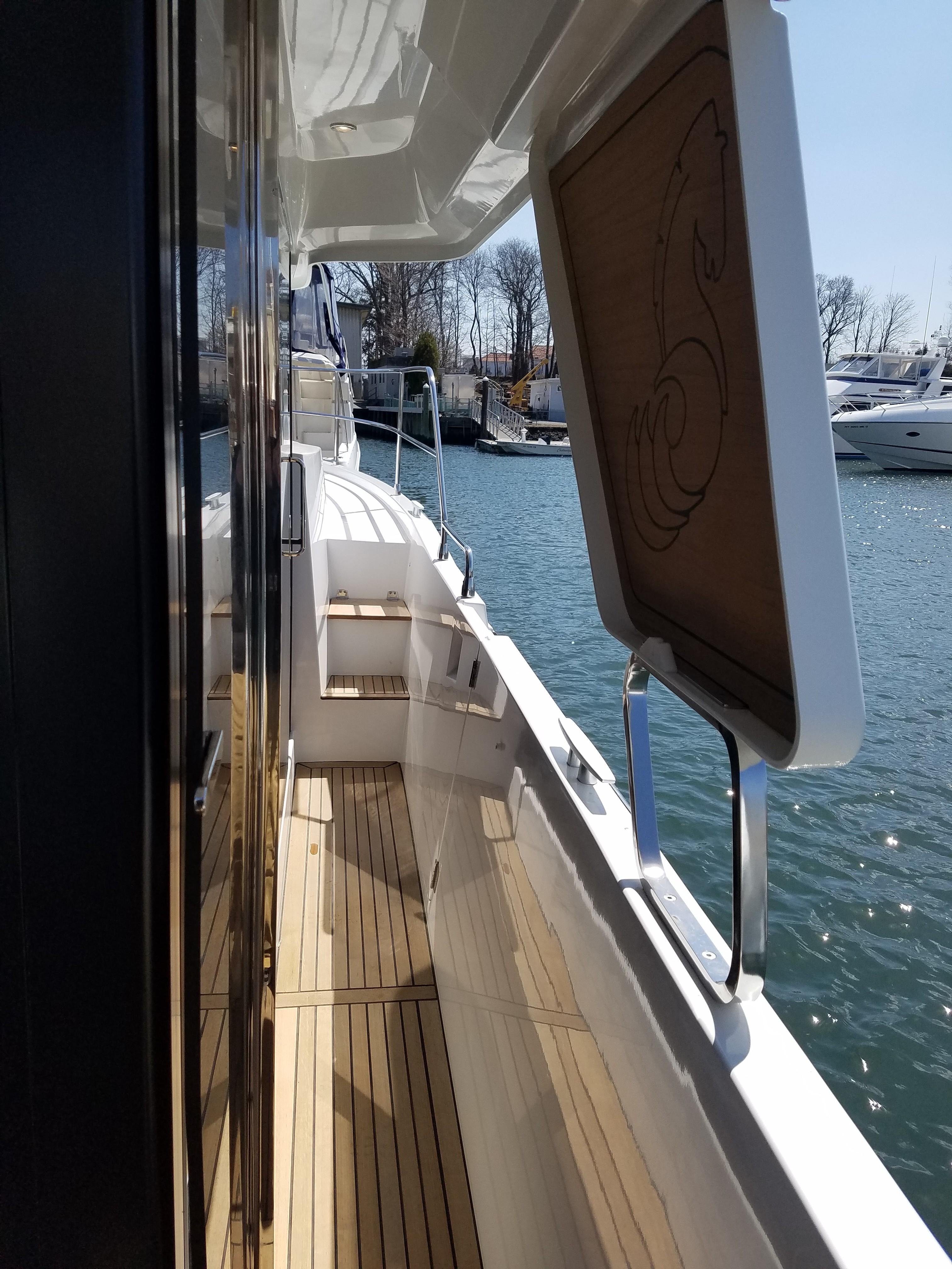 Yacht Photos Pics