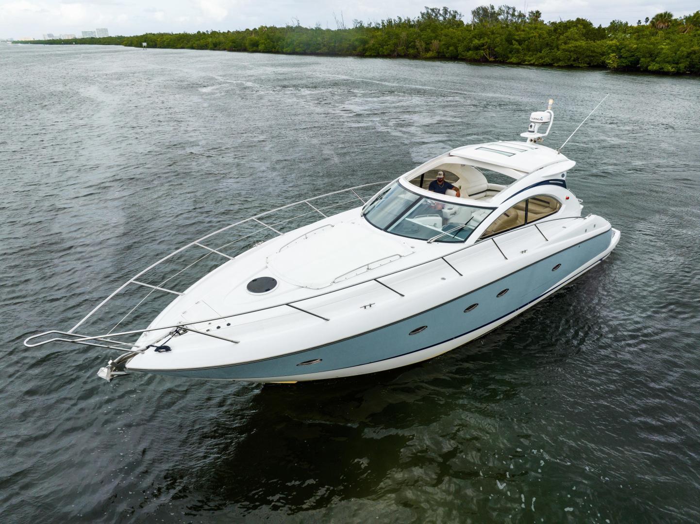 Sunseeker 47 - Catmandu - Exterior Profile on water