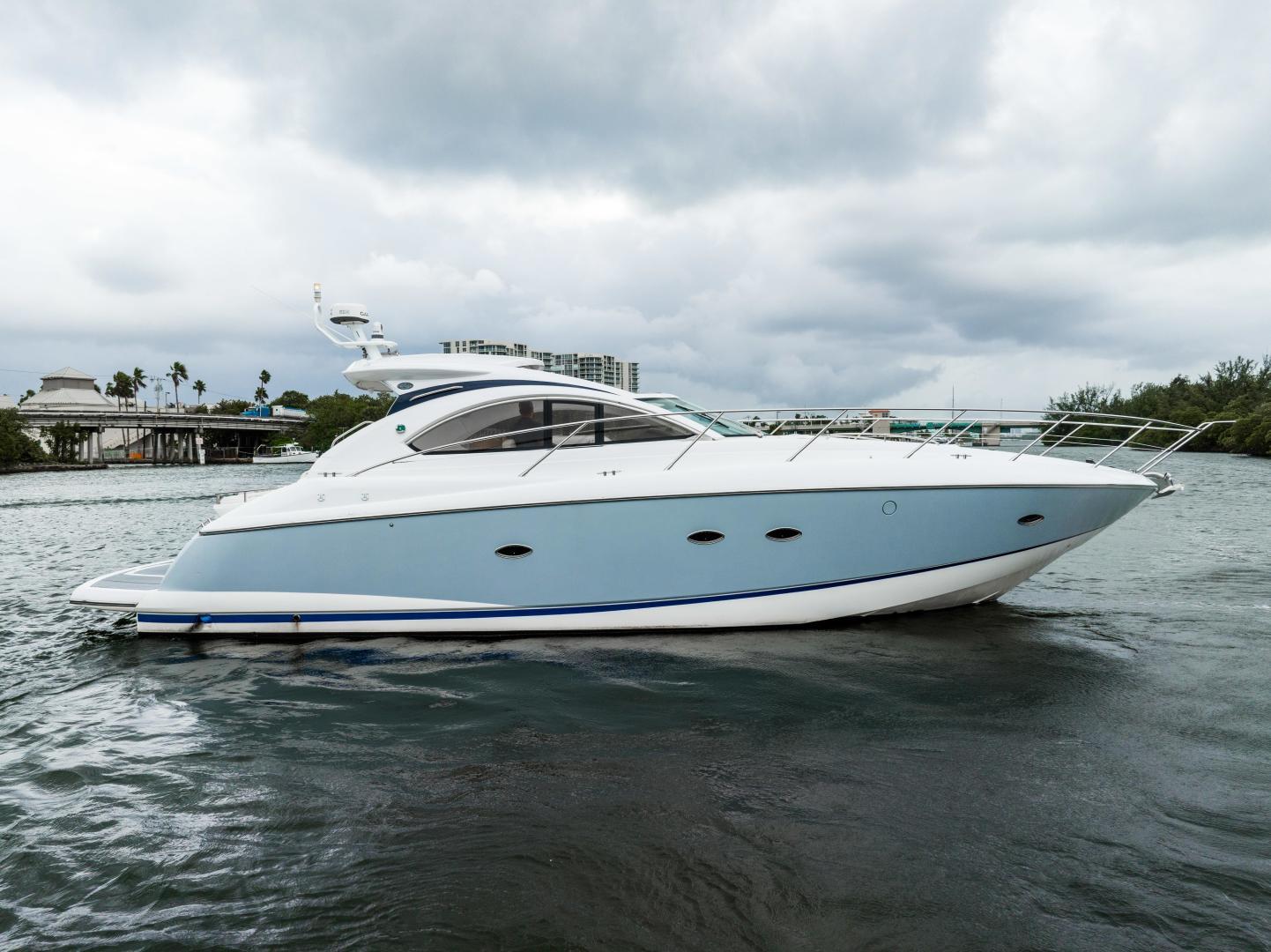 Sunseeker 47 - Catmandu - Exterior Profile on water