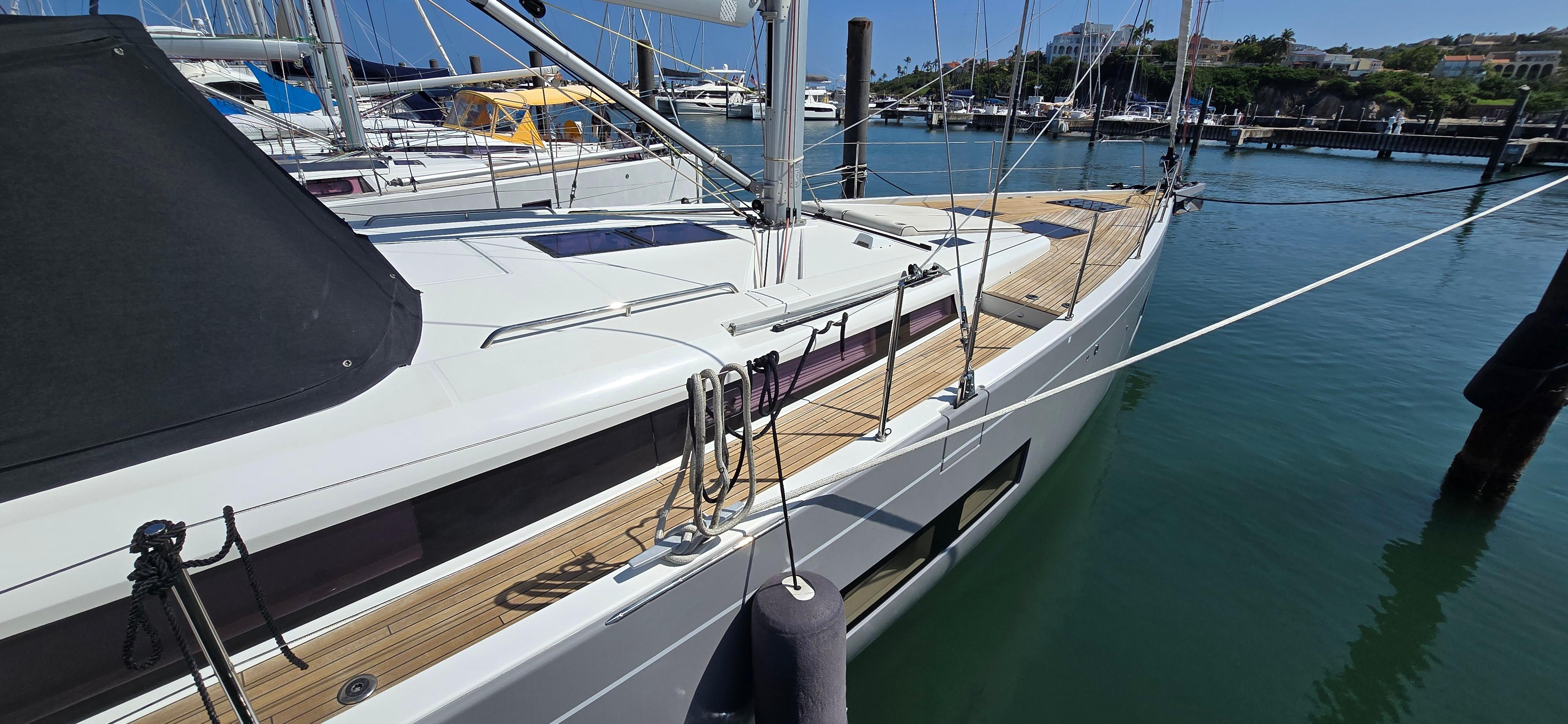 Yacht Photos Pics