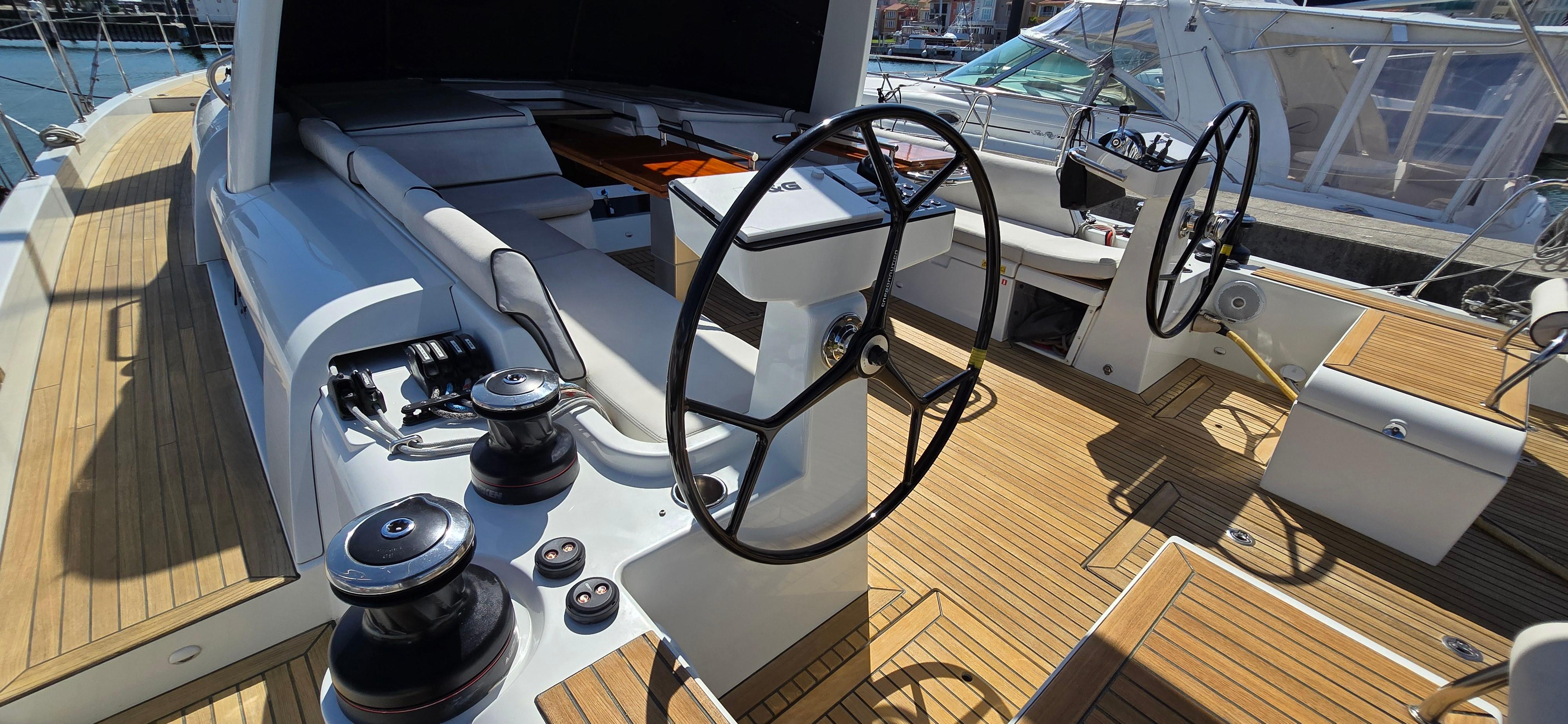 Yacht Photos Pics