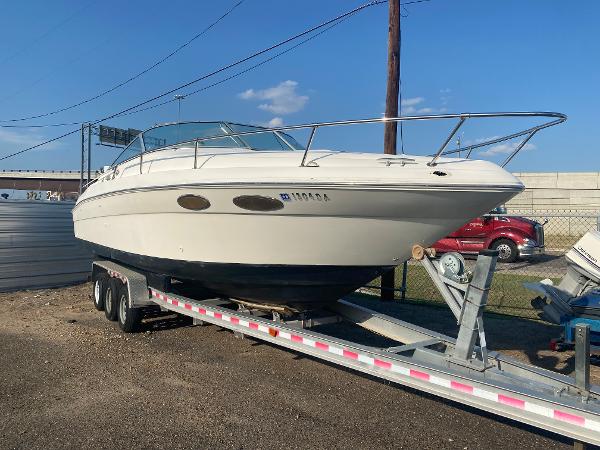1997 Sea Ray boat for sale, model of the boat is 280 SUN SPORT CUDDY CABIN & Image # 2 of 24