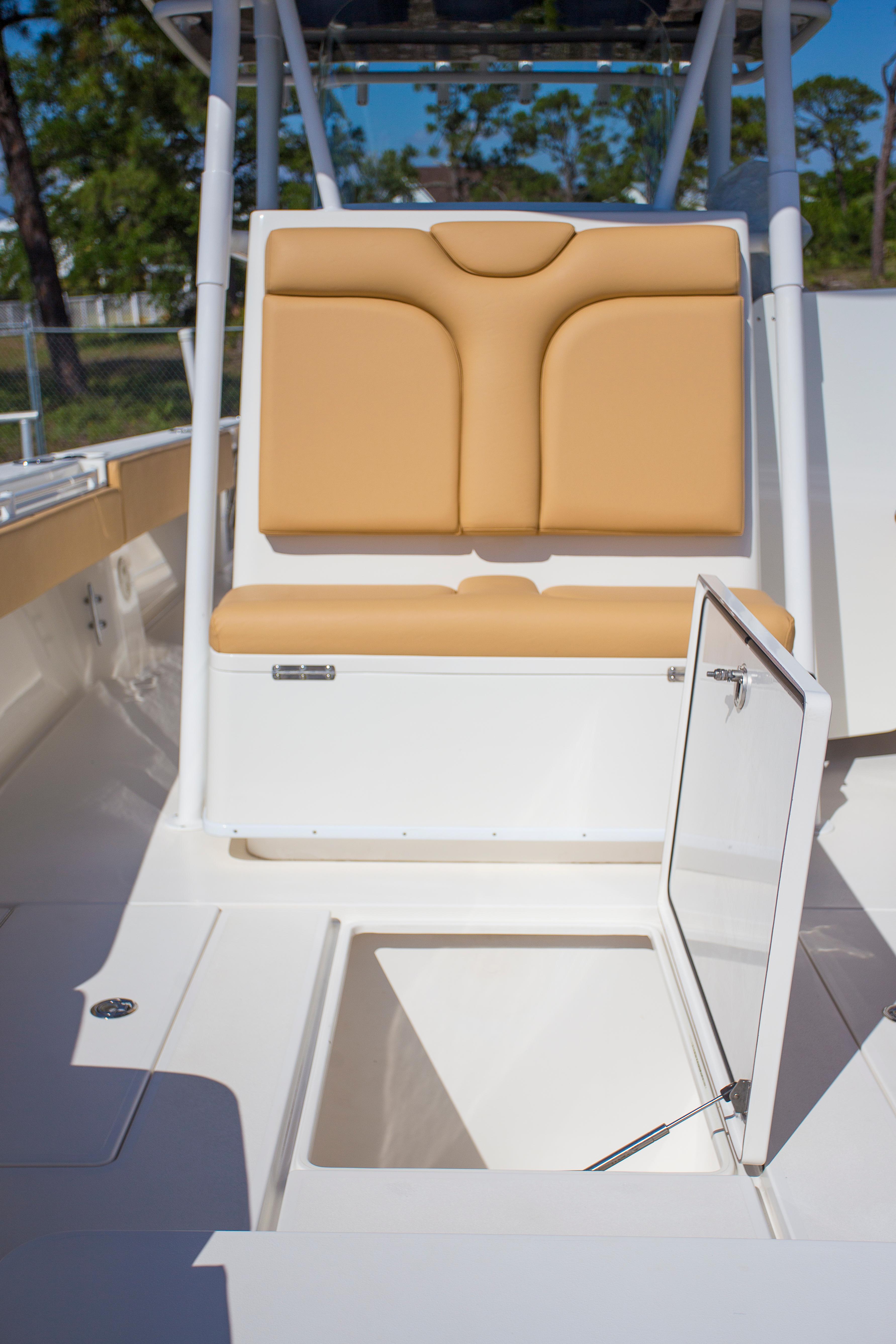 2012-contender-39-ls-power-9823784-20250602091433096-1_XLARGE