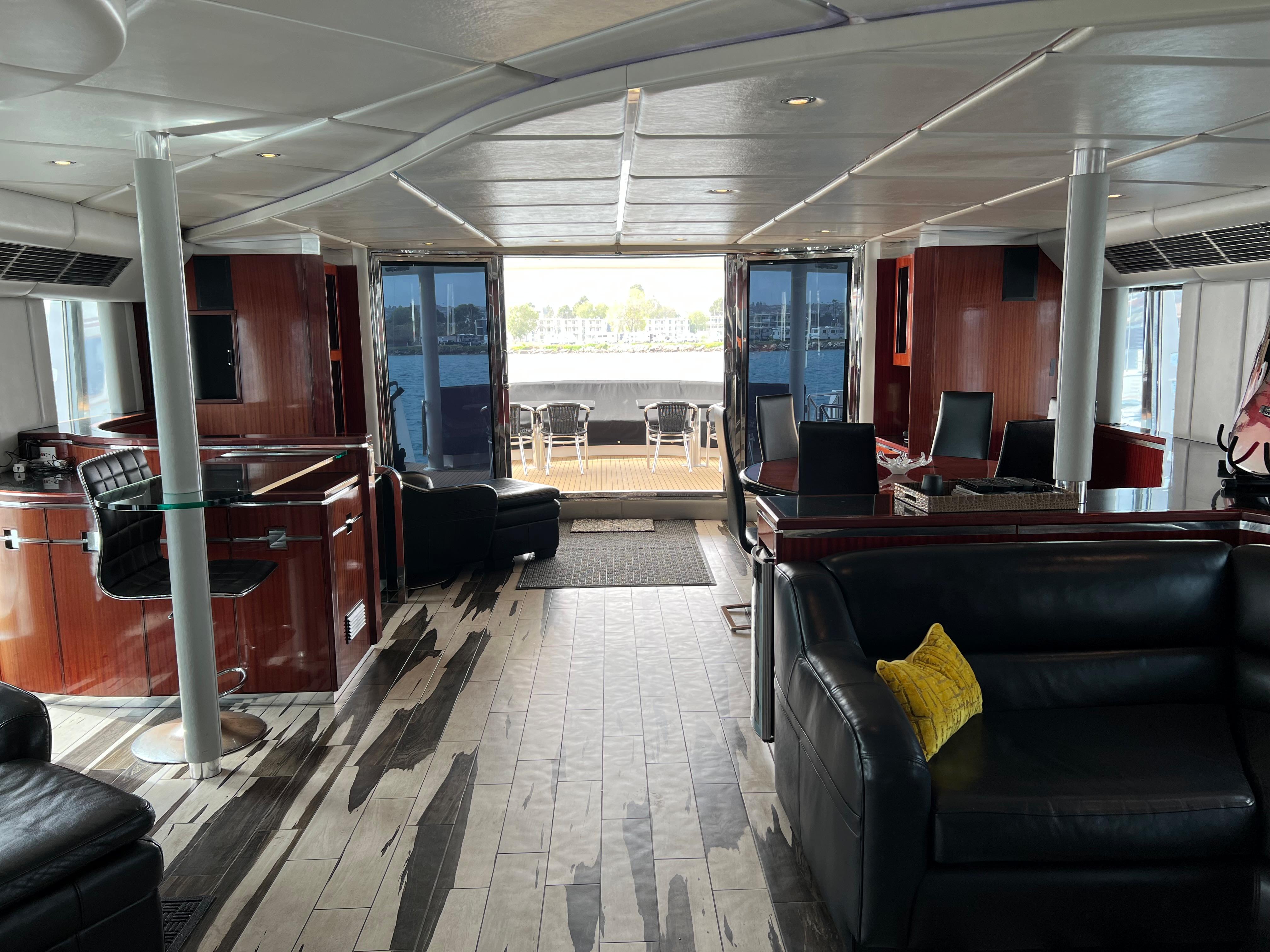 Salon looking aft