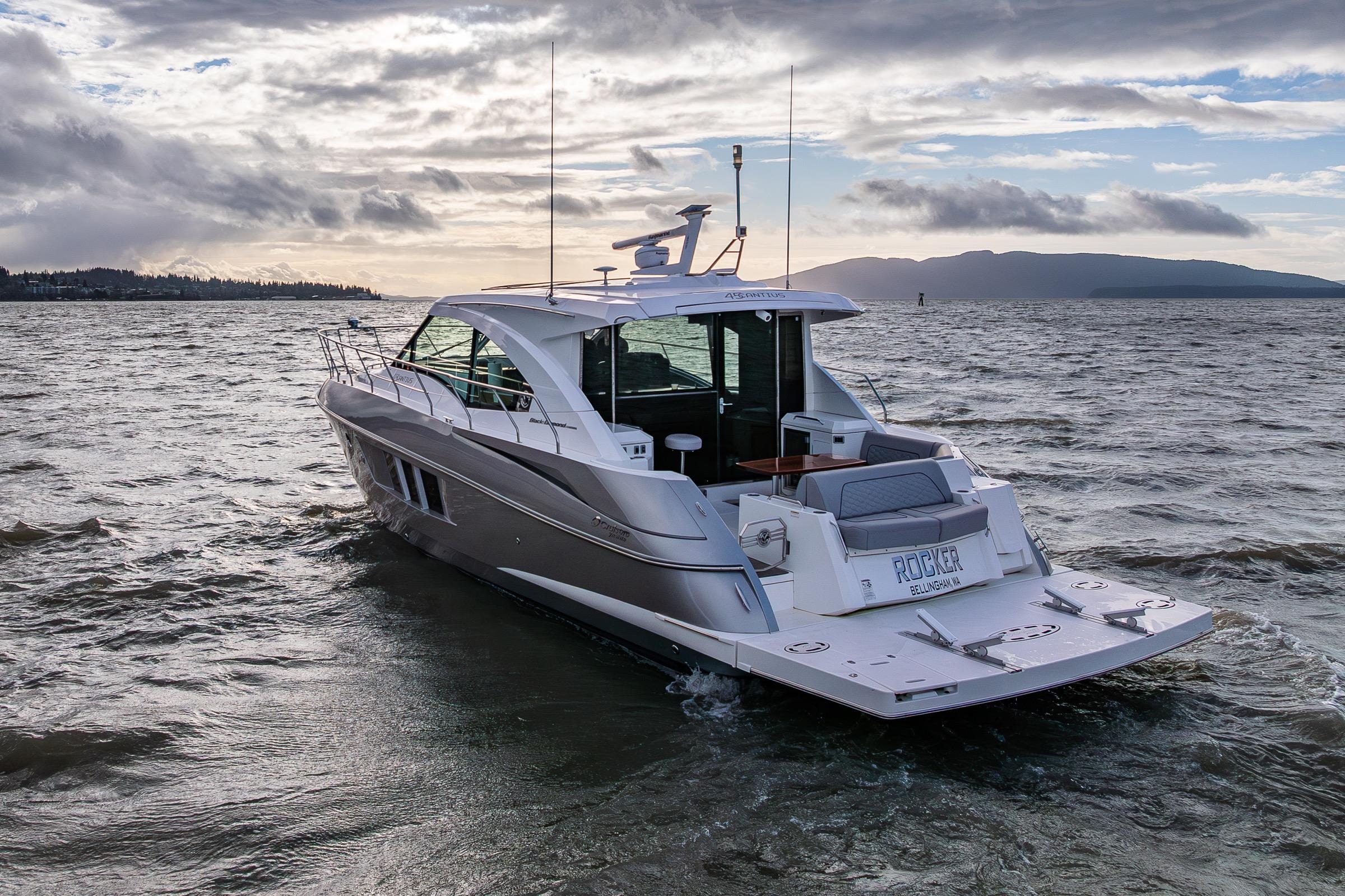 2014 Cruisers Yachts 45 Cantius #TBTW4512514LLC inventory image at Sun Country Yachts, South Lake Union (Seattle)