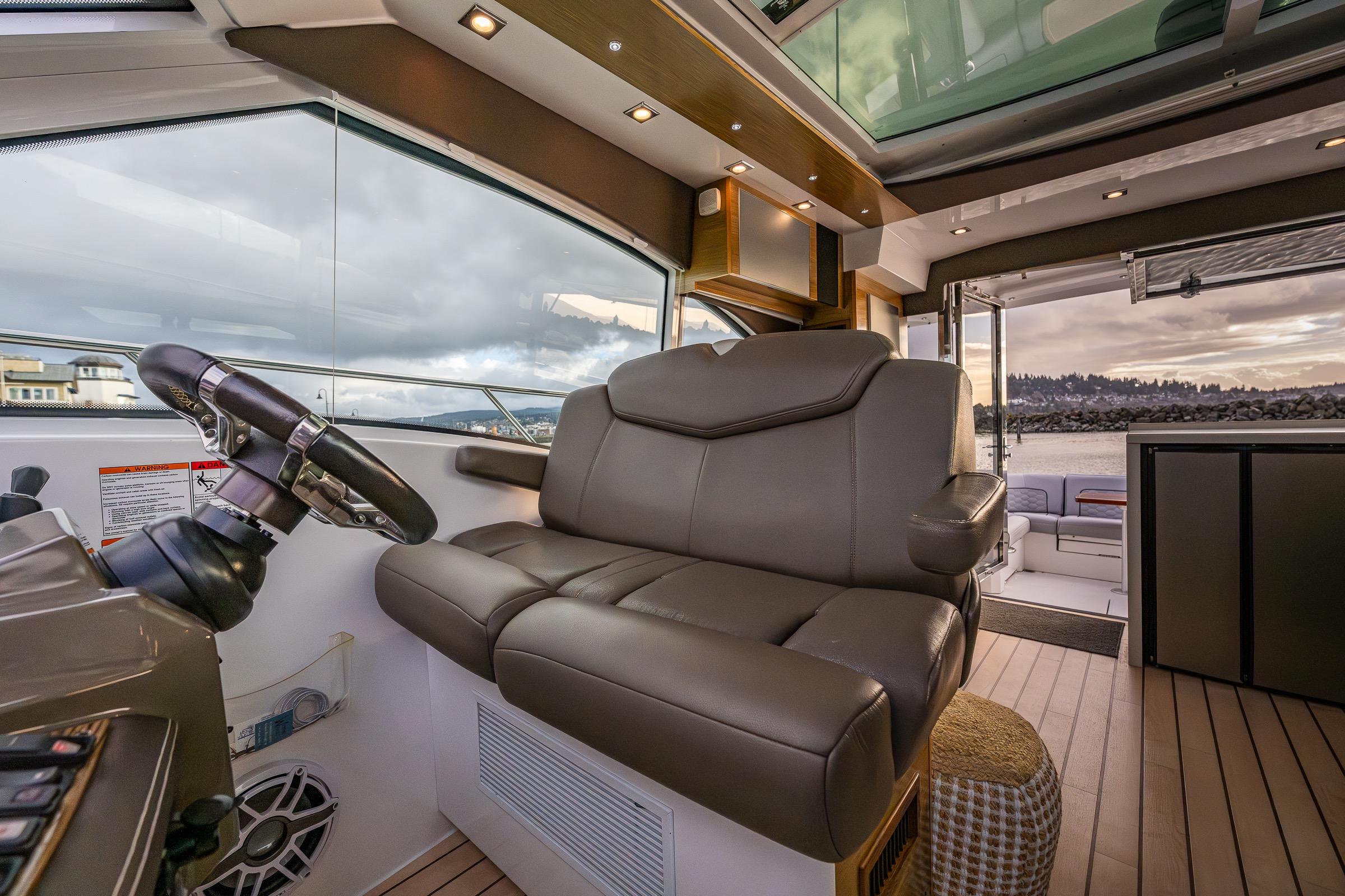 2014 Cruisers Yachts 45 Cantius #TBTW4512514LLC inventory image at Sun Country Yachts, South Lake Union (Seattle)