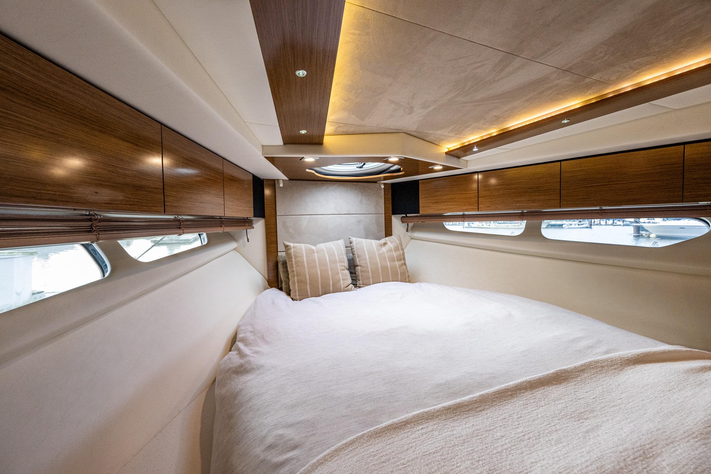 2014 Cruisers Yachts 45 Cantius #TBTW4512514LLC inventory image at Sun Country Yachts, South Lake Union (Seattle)