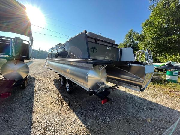 2022 Tahoe Pontoons boat for sale, model of the boat is Cascade 2385 Versatile Rear Lounger & Image # 3 of 21