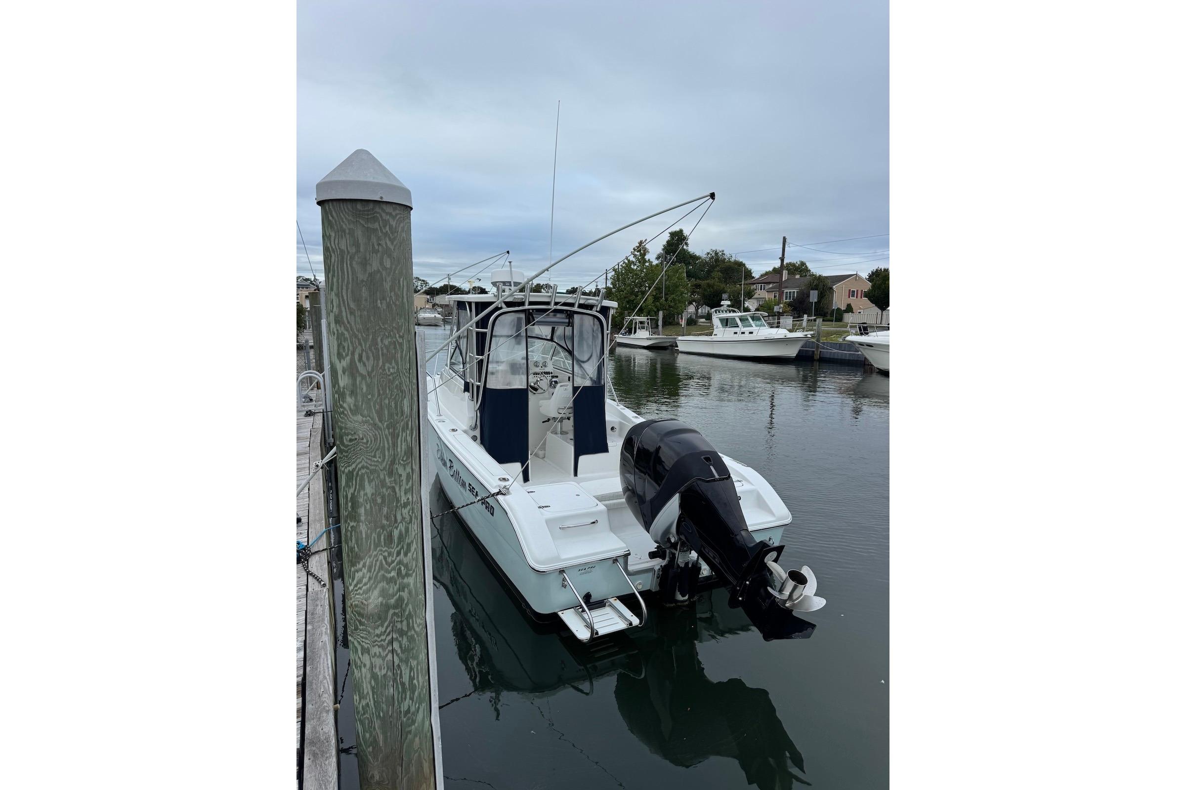 NY 10382 AF Knot 10 Yacht Sales