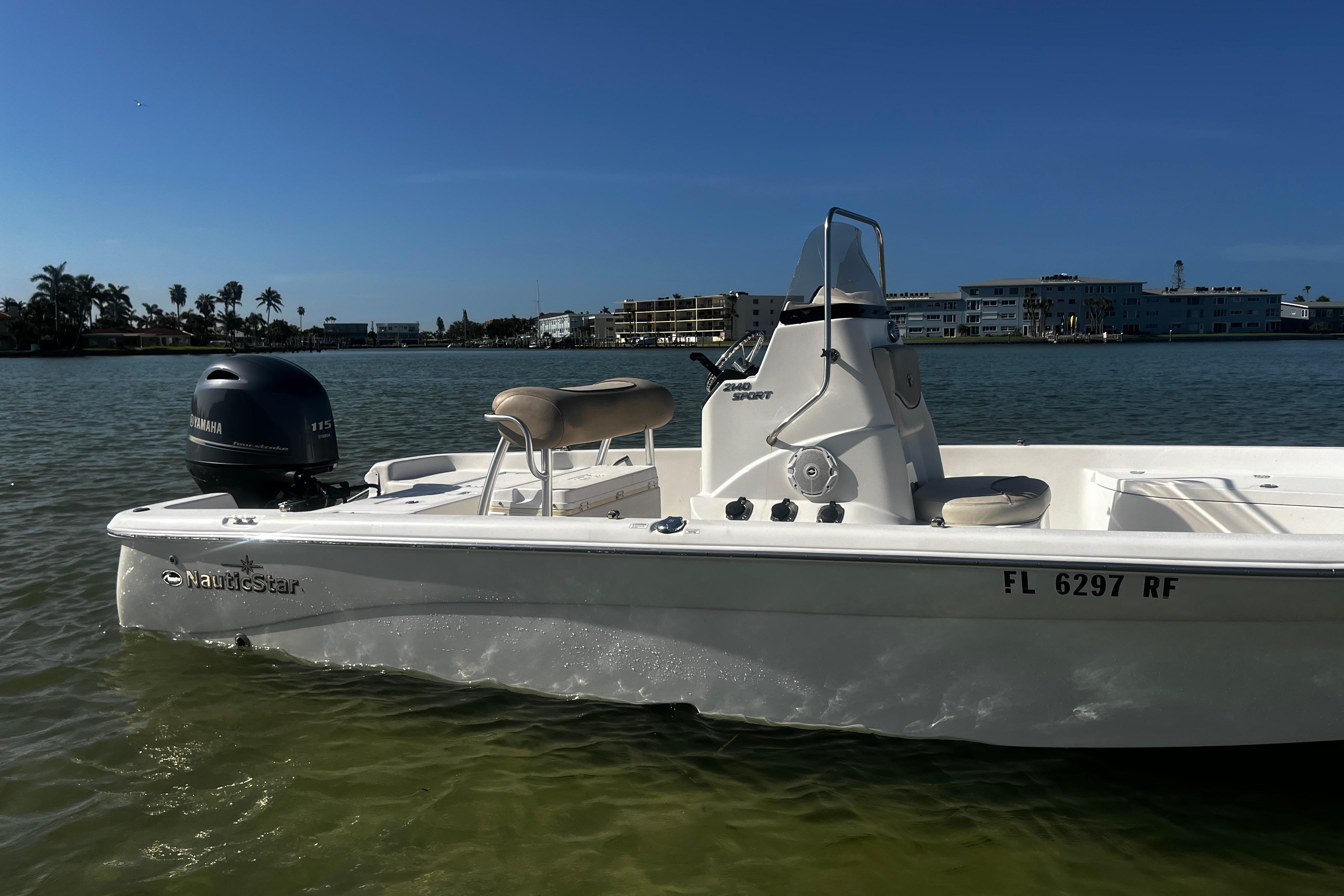 2017 Nauticstar 2140 Sport-9