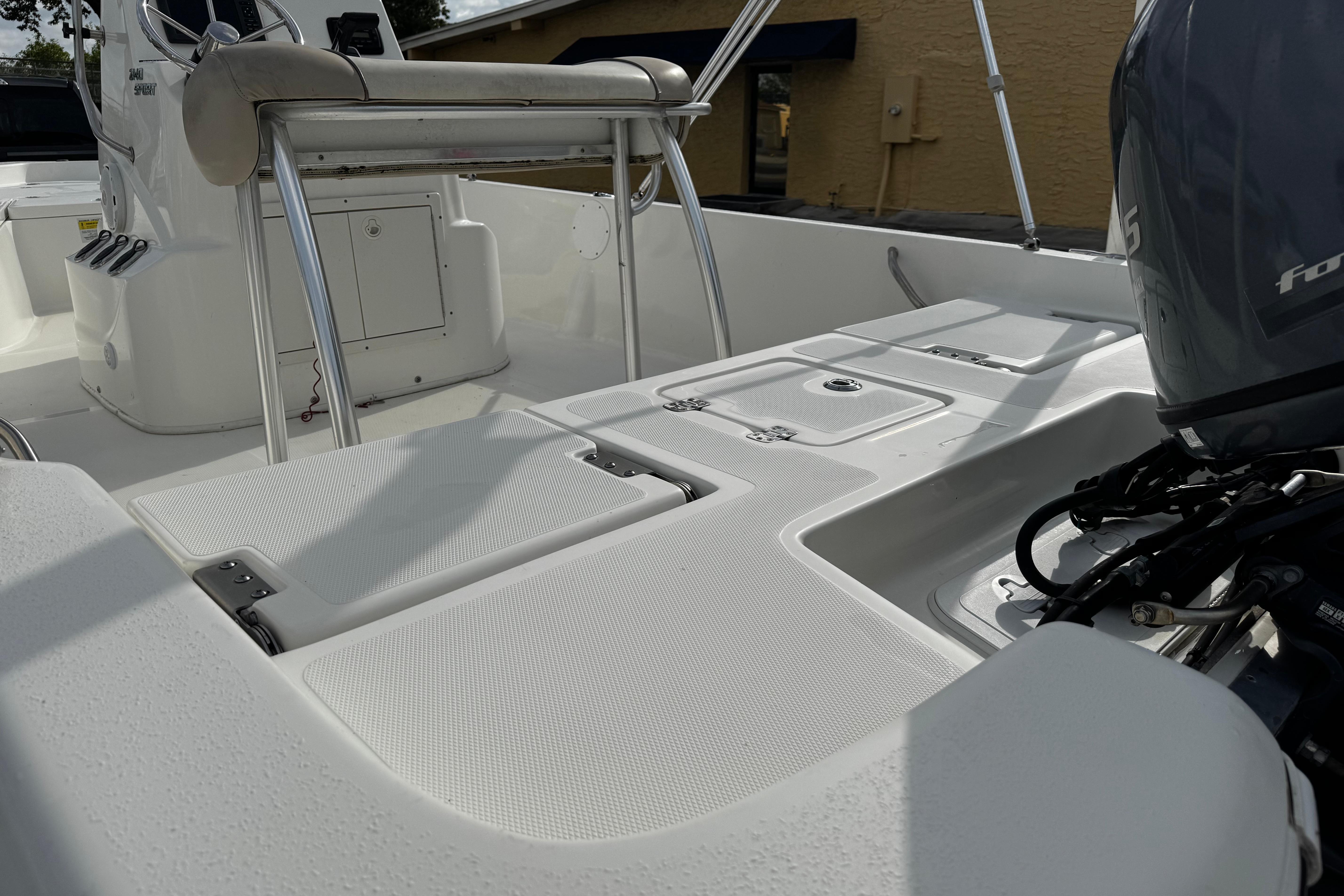 2017 Nauticstar 2140 Sport-19