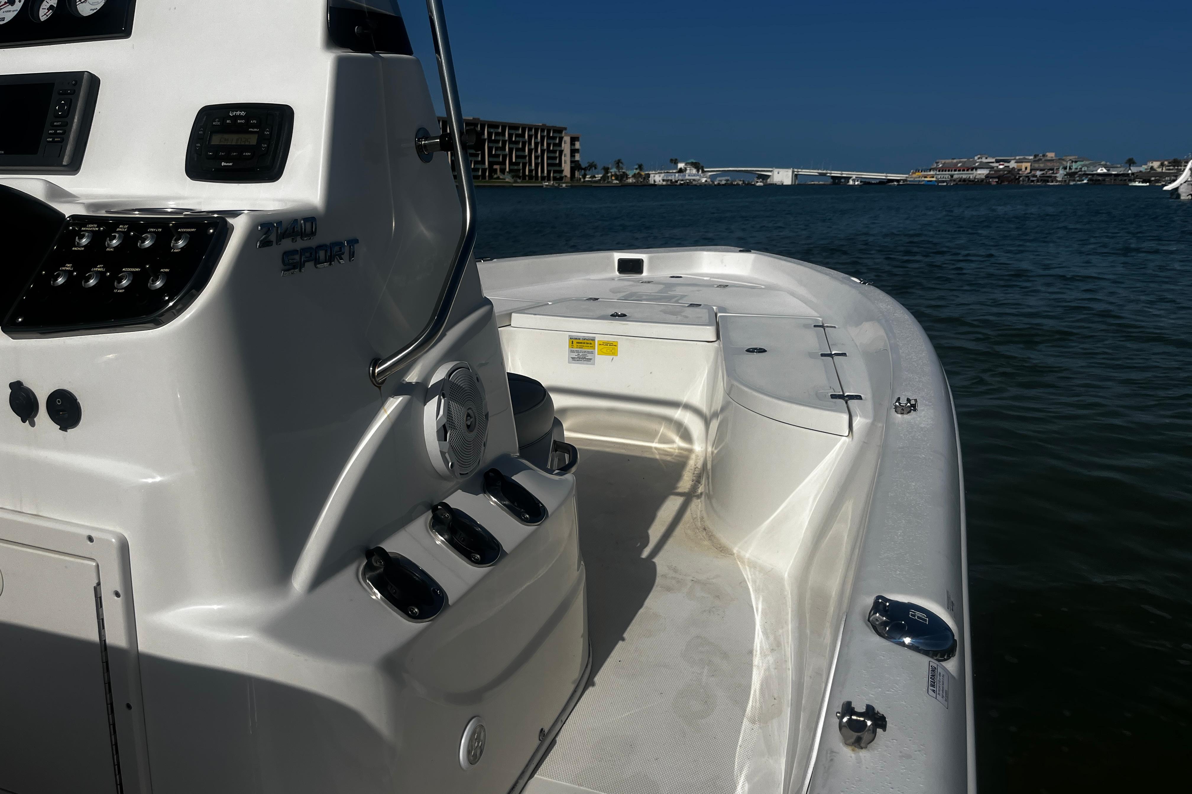 2017 Nauticstar 2140 Sport-33
