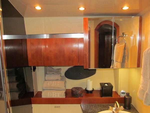 42' Cruisers Yachts, Listing Number 100876624, - Photo No. 19