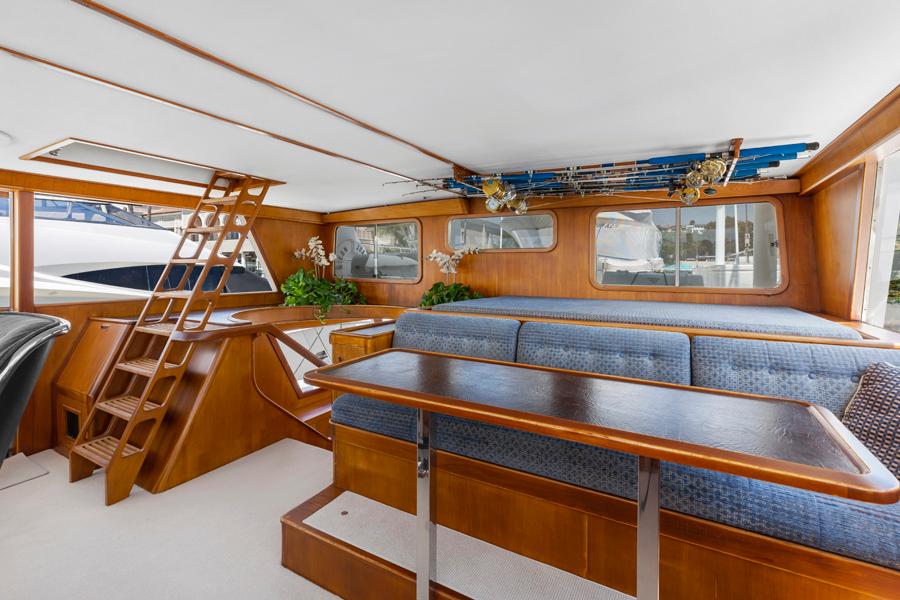 PILOTHOUSE SEATING