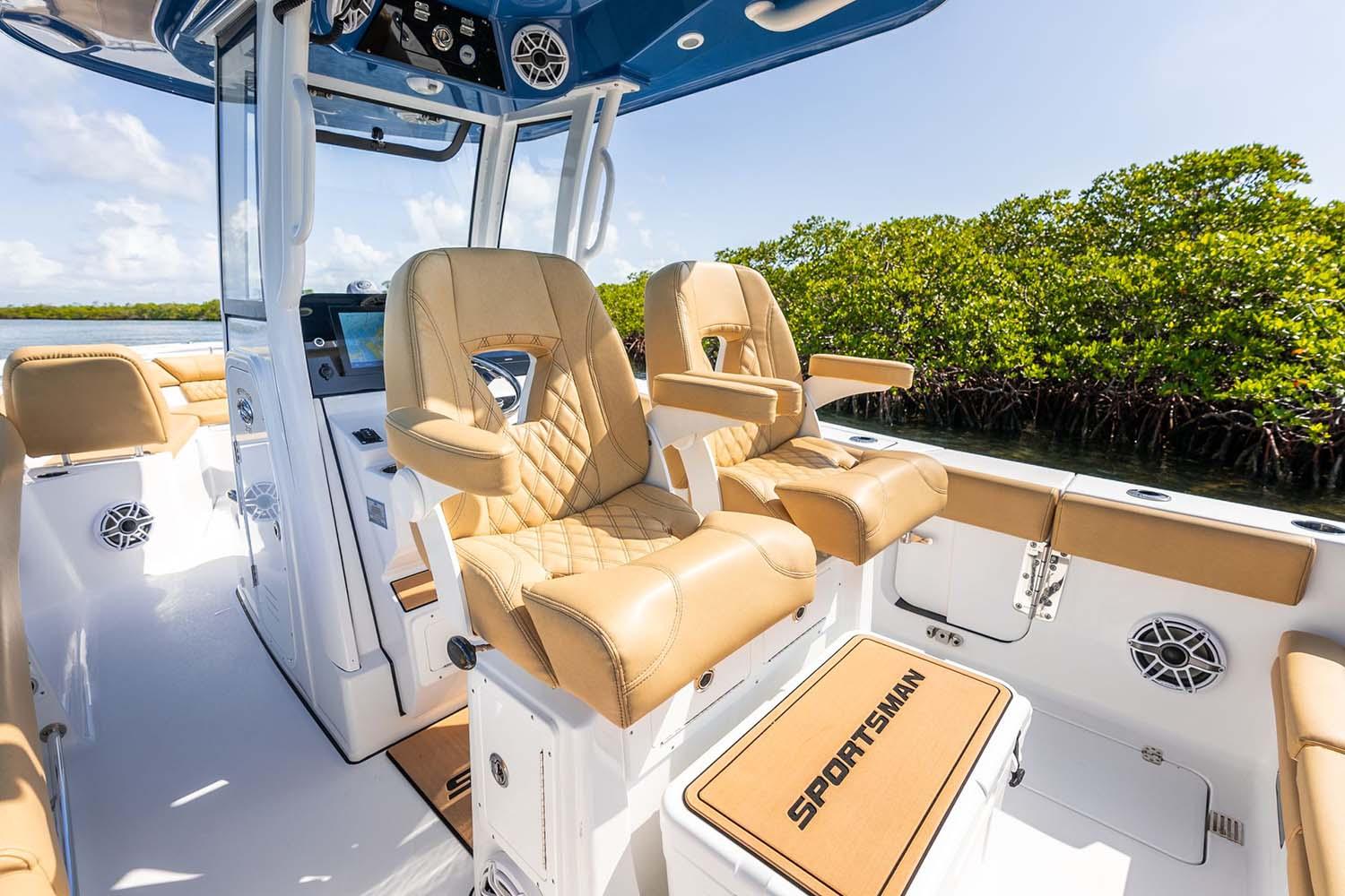 2024 Sportsman Heritage 261 Center Console-17