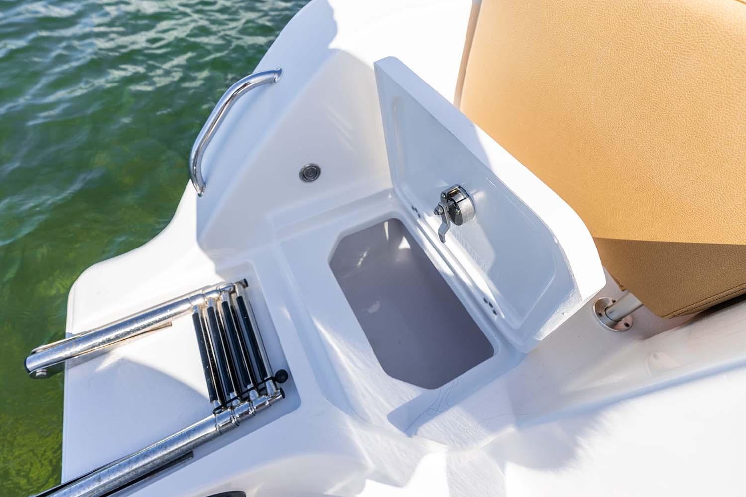 2024 Sportsman Heritage 261 Center Console-25