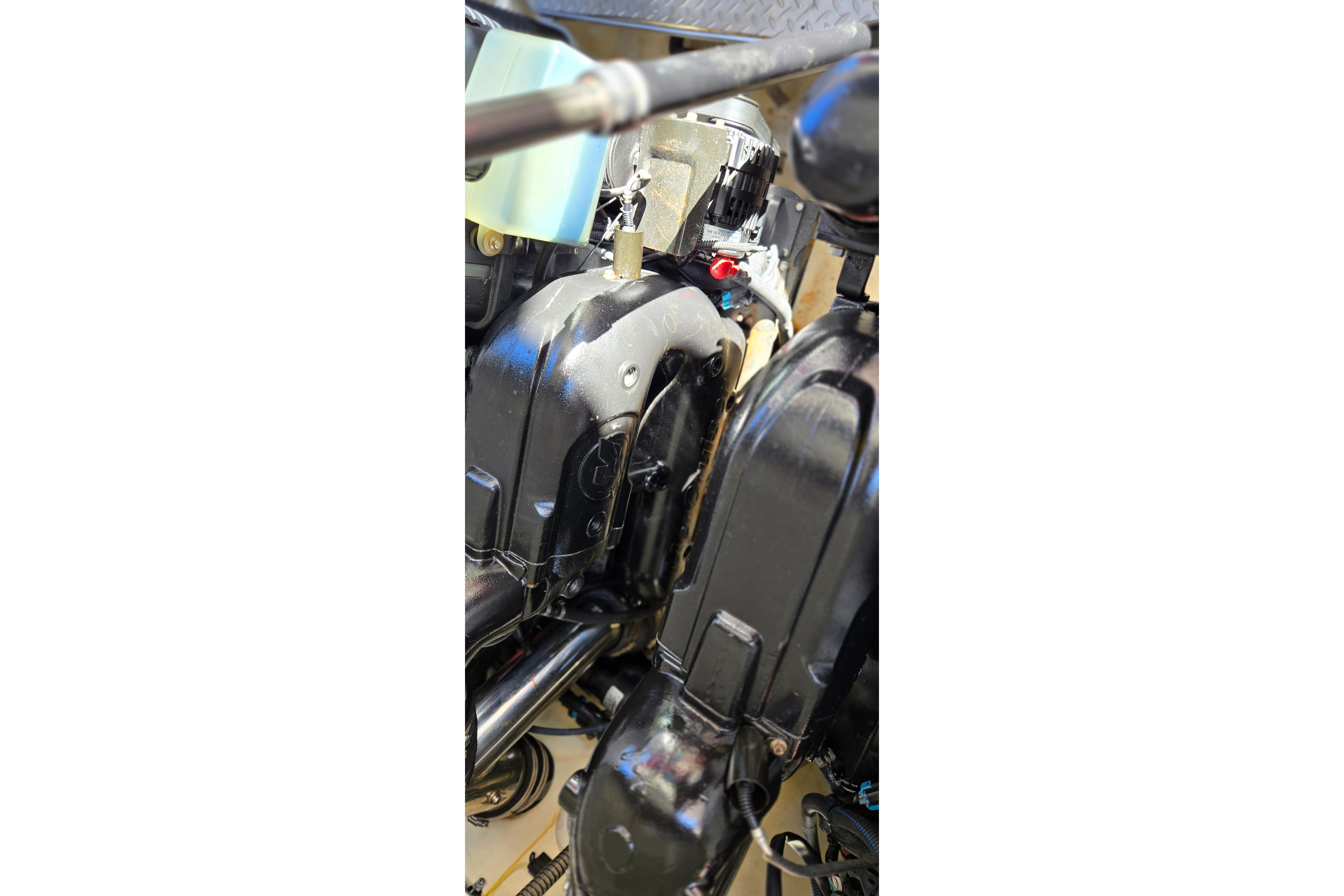 Famous sport boat vibe