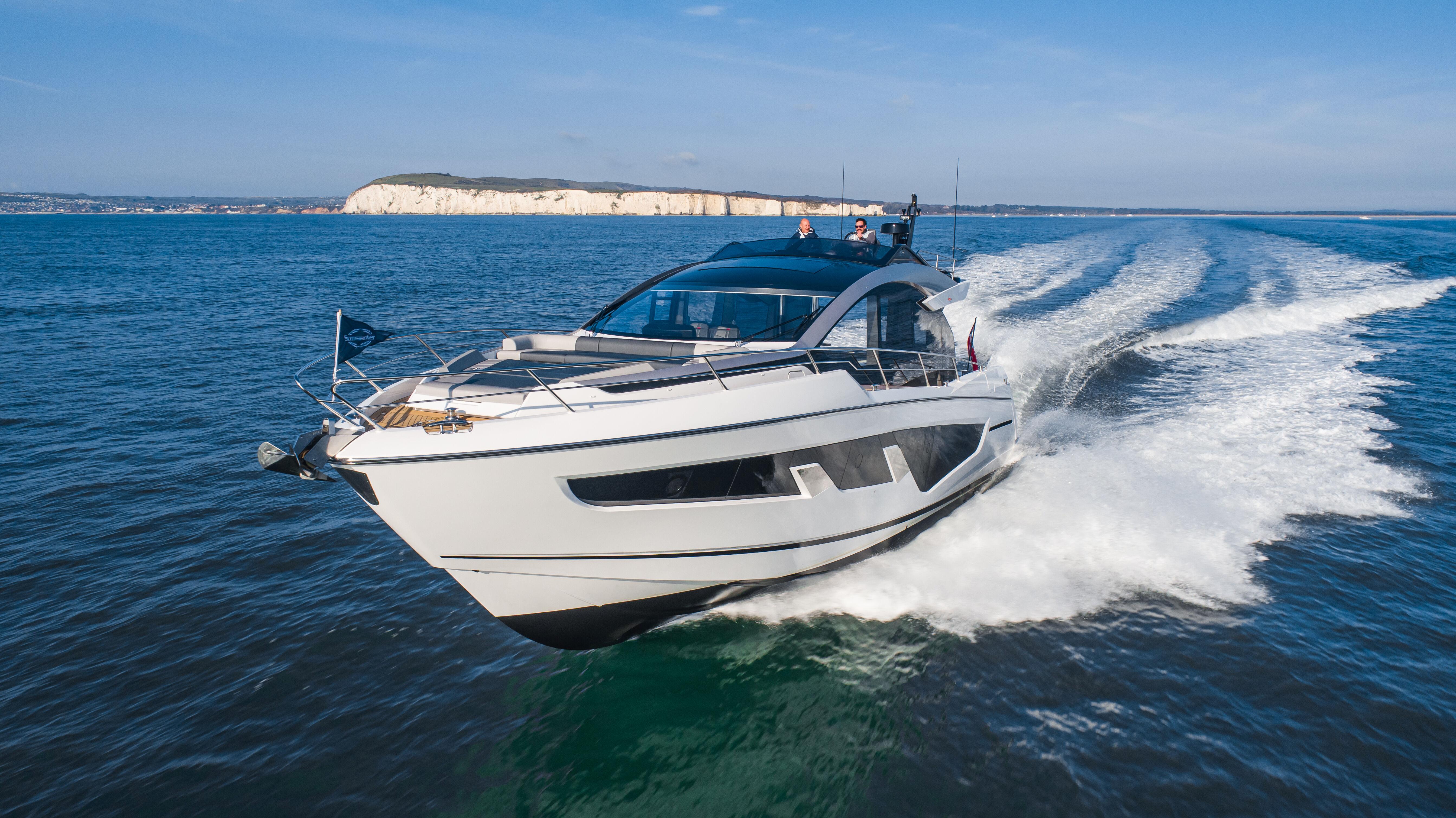 2023 Sunseeker 65 sport yacht