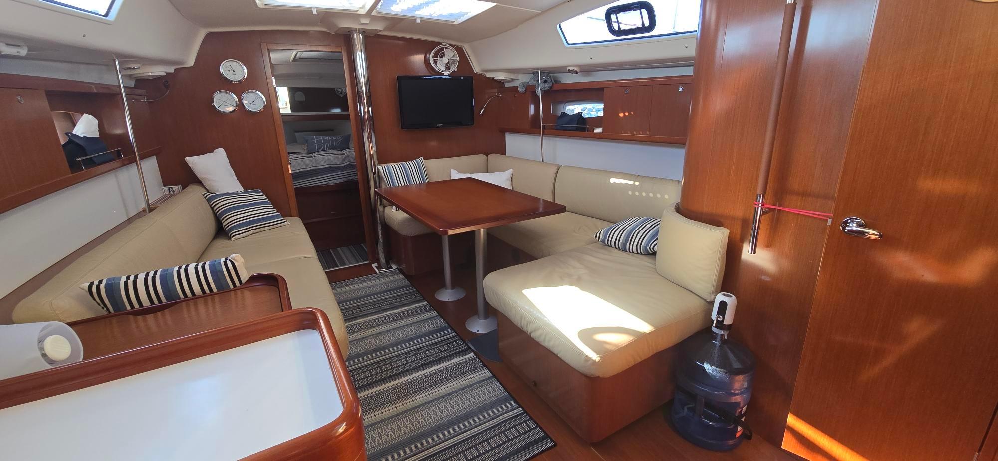 Yacht Photos Pics
