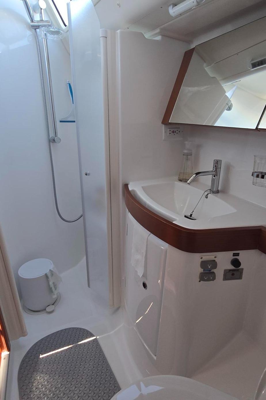 Yacht Photos Pics