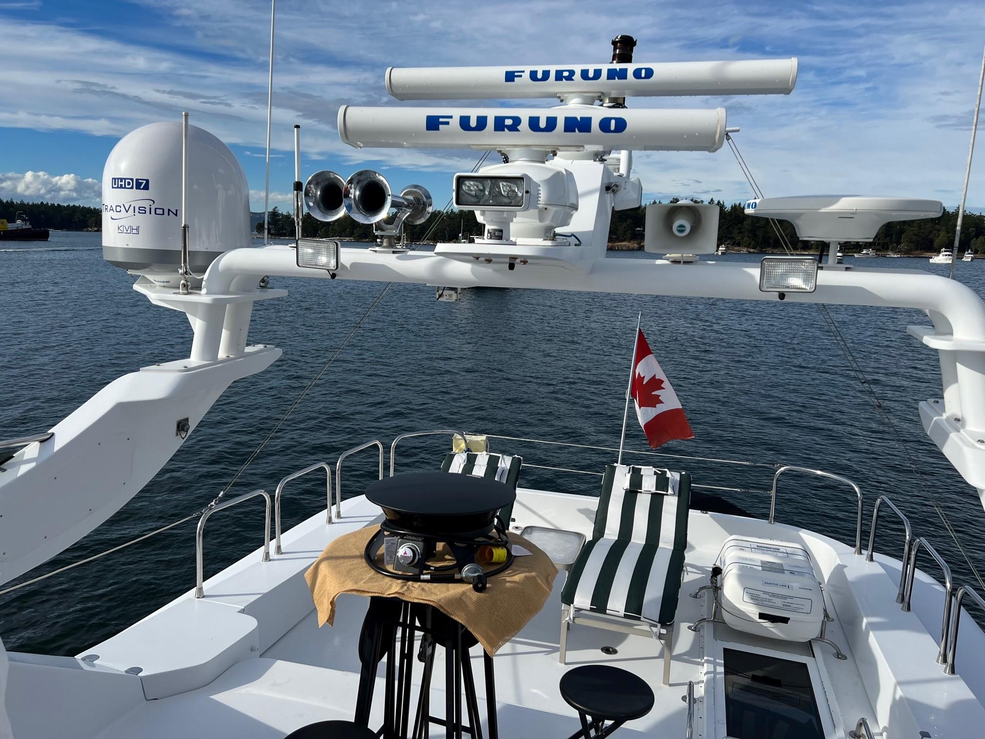 2000 Queenship Caribe Series #TBBH301M0 inventory image at Sun Country Yachts, South Lake Union (Seattle) 2000 Queenship Caribe Series #TBBH301M0 inventory image at Sun Country Yachts, South Lake Union (Seattle)