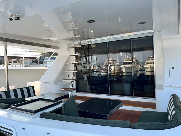 2000 Queenship Caribe Series #TBBH301M0 inventory image at Sun Country Yachts, South Lake Union (Seattle) 2000 Queenship Caribe Series #TBBH301M0 inventory image at Sun Country Yachts, South Lake Union (Seattle)