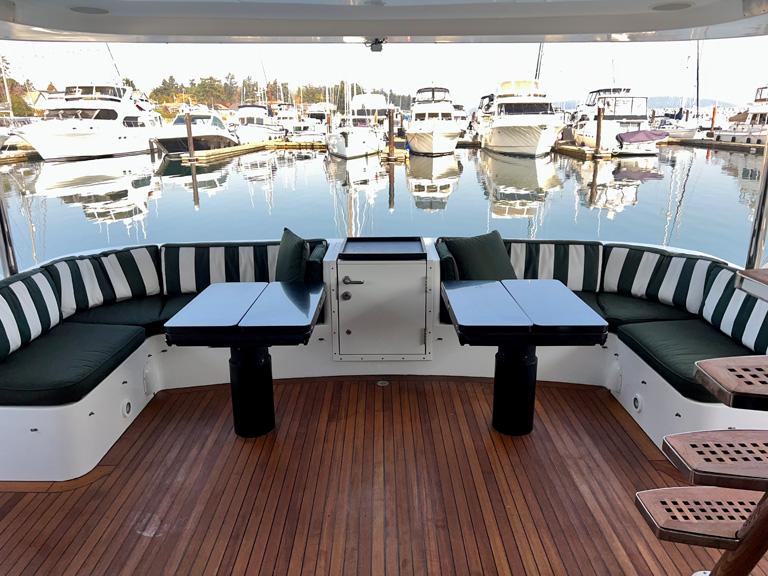 2000 Queenship Caribe Series #TBBH301M0 inventory image at Sun Country Yachts, South Lake Union (Seattle) 2000 Queenship Caribe Series #TBBH301M0 inventory image at Sun Country Yachts, South Lake Union (Seattle)