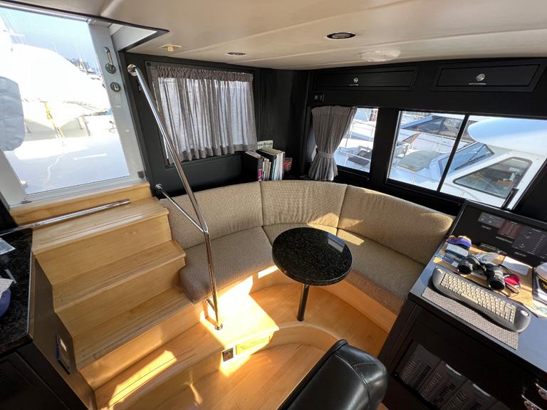 2000 Queenship Caribe Series #TBBH301M0 inventory image at Sun Country Yachts, South Lake Union (Seattle) 2000 Queenship Caribe Series #TBBH301M0 inventory image at Sun Country Yachts, South Lake Union (Seattle)